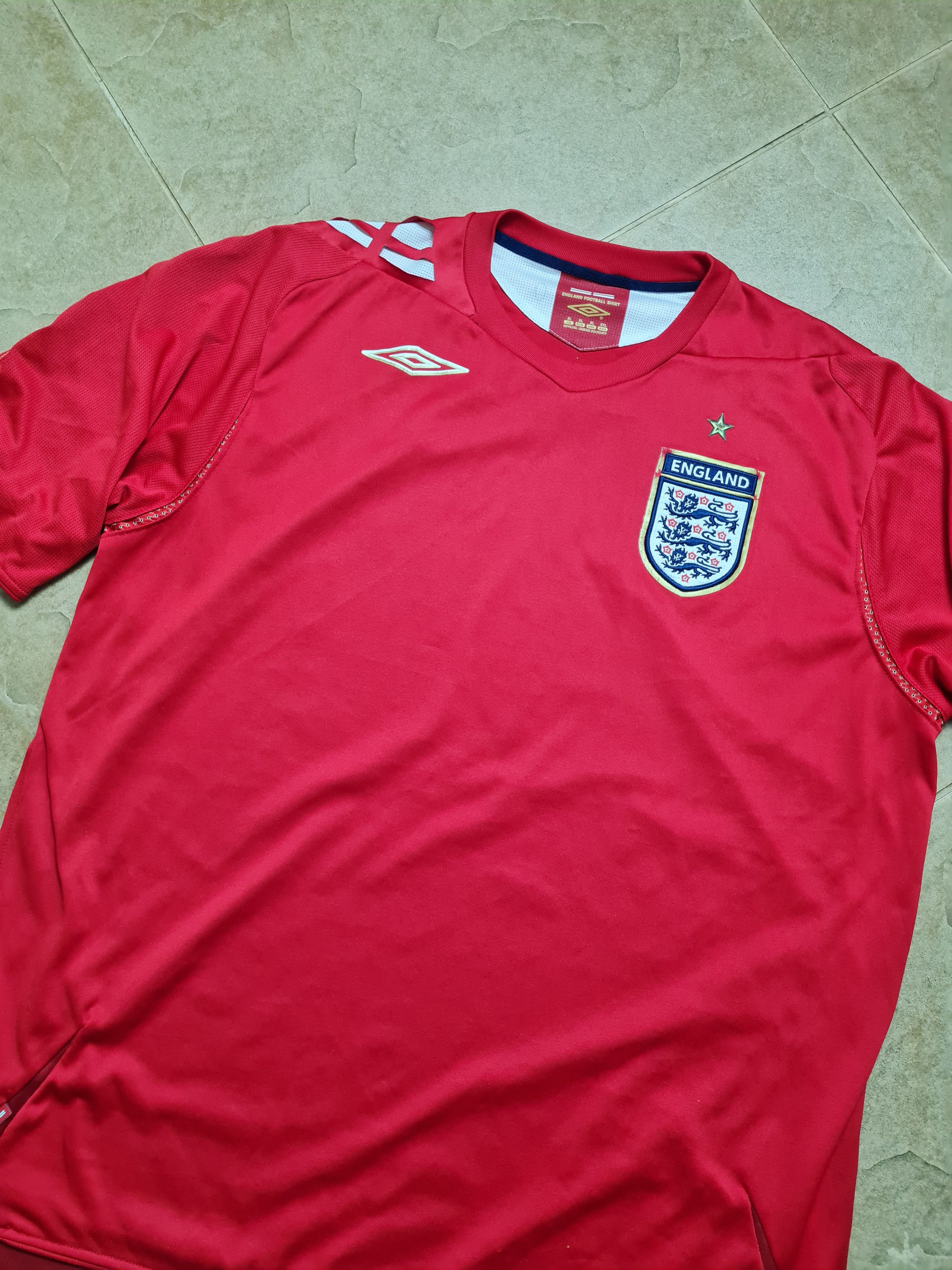Umbro England Away Football Shirt 2006 - 2008 Umbro Vintage Size US XL / EU 56 / 4 - 6 Thumbnail