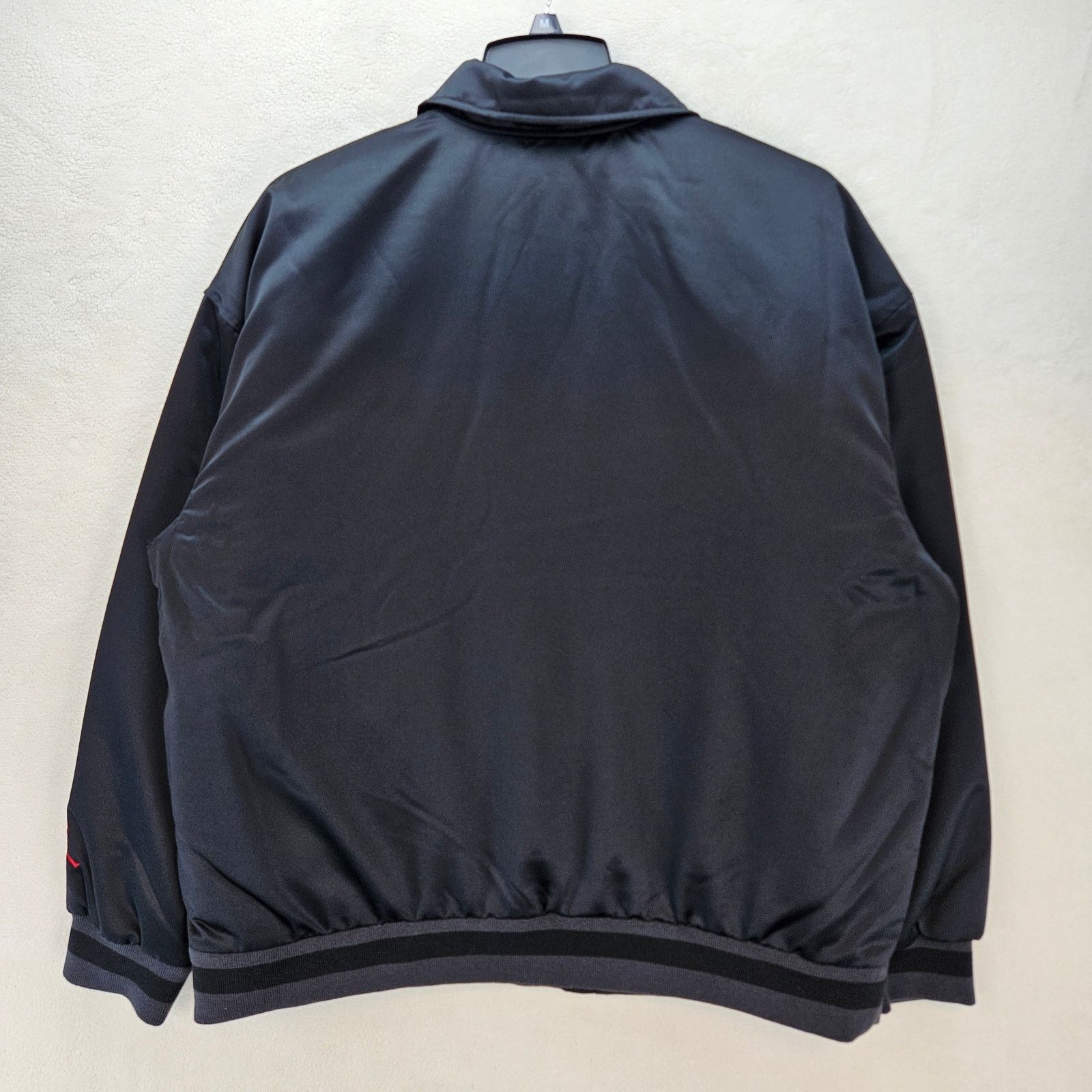 Nike JORDAN WOMEN'S LARGE QUILTED VARSITY JACKET BLACK FV7137 Size L / US 10 / IT 46 - 5 Thumbnail