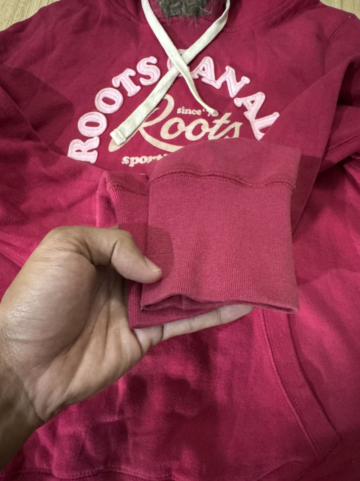 Japanese Brand PINK FUR HOODIE BY ROOTS CANADA LIKE LGB STYLE Size US S / EU 44-46 / 1 - 3 Thumbnail