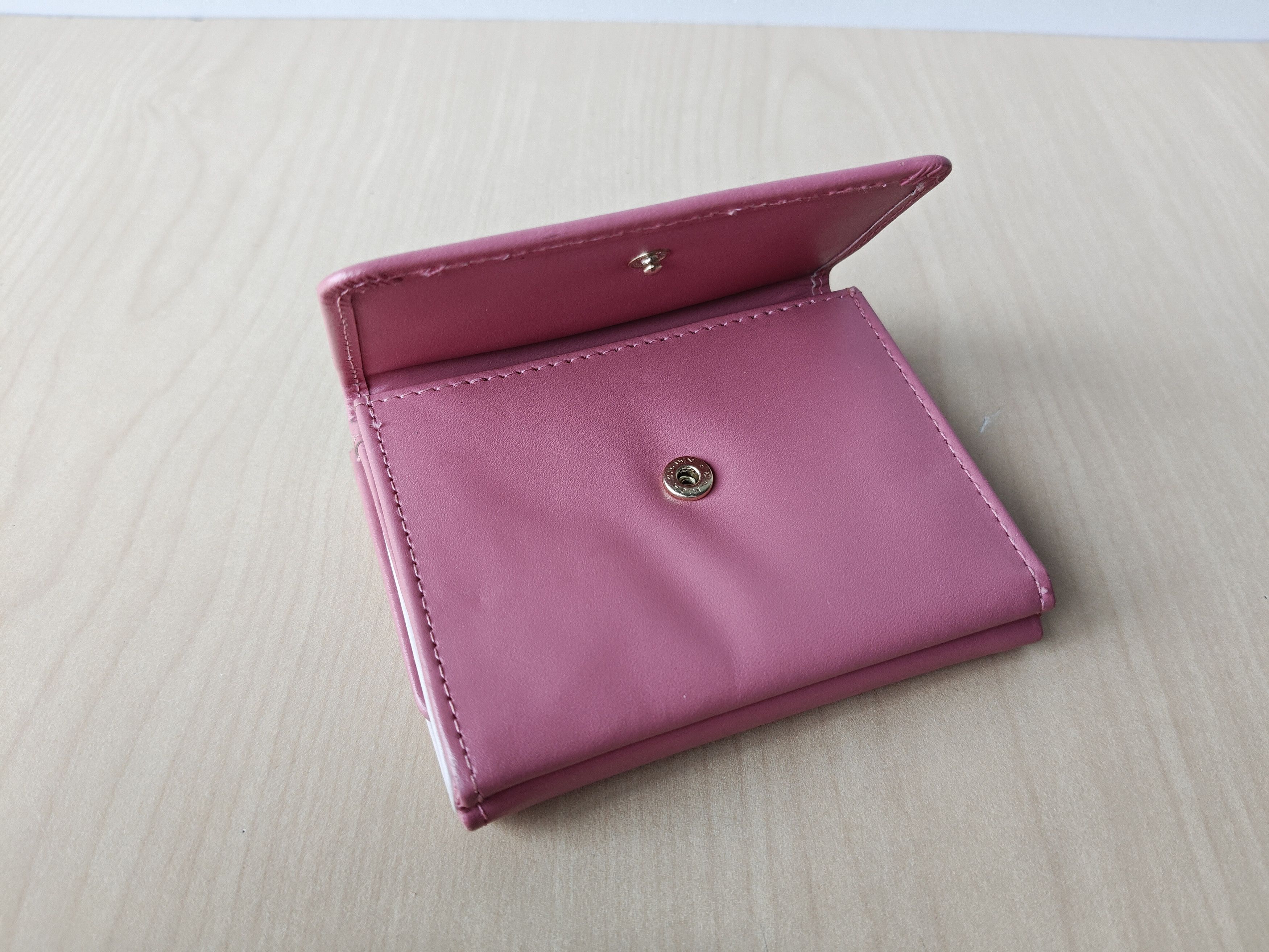 Other Radley London Heritage Logo Wallet Free Shipping T/7011 Size ONE SIZE - 4 Thumbnail