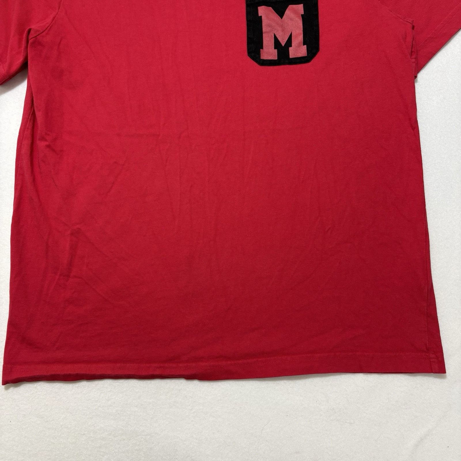 Other Bossini Disney Large Pocket T Shirt Mickey Mouse Red Black Size US L / EU 52-54 / 3 - 7 Thumbnail