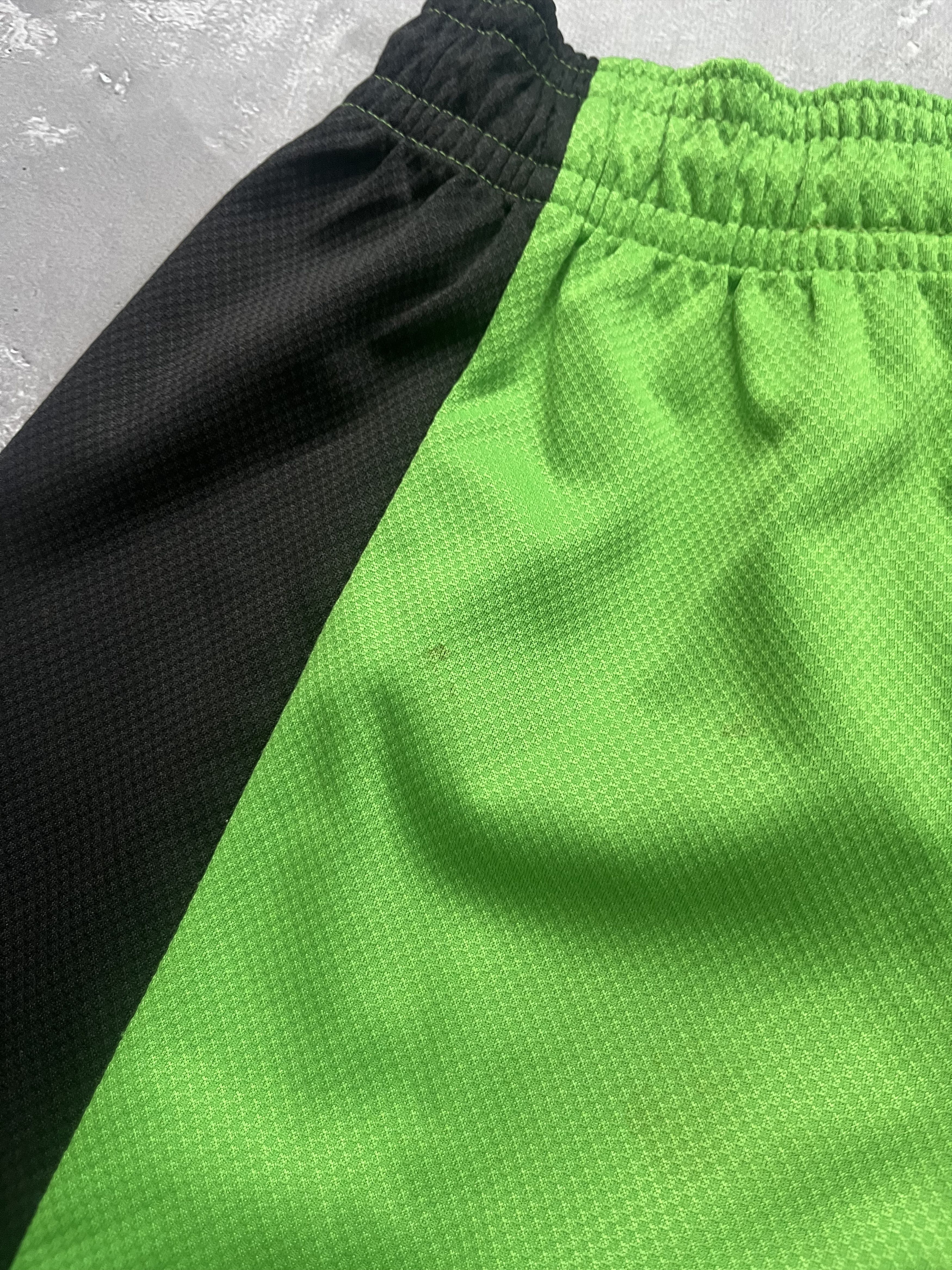 Reebok Liverpool Home football Shorts Reebok Green Men Size 26 Size US 26 / EU 42 - 5 Thumbnail