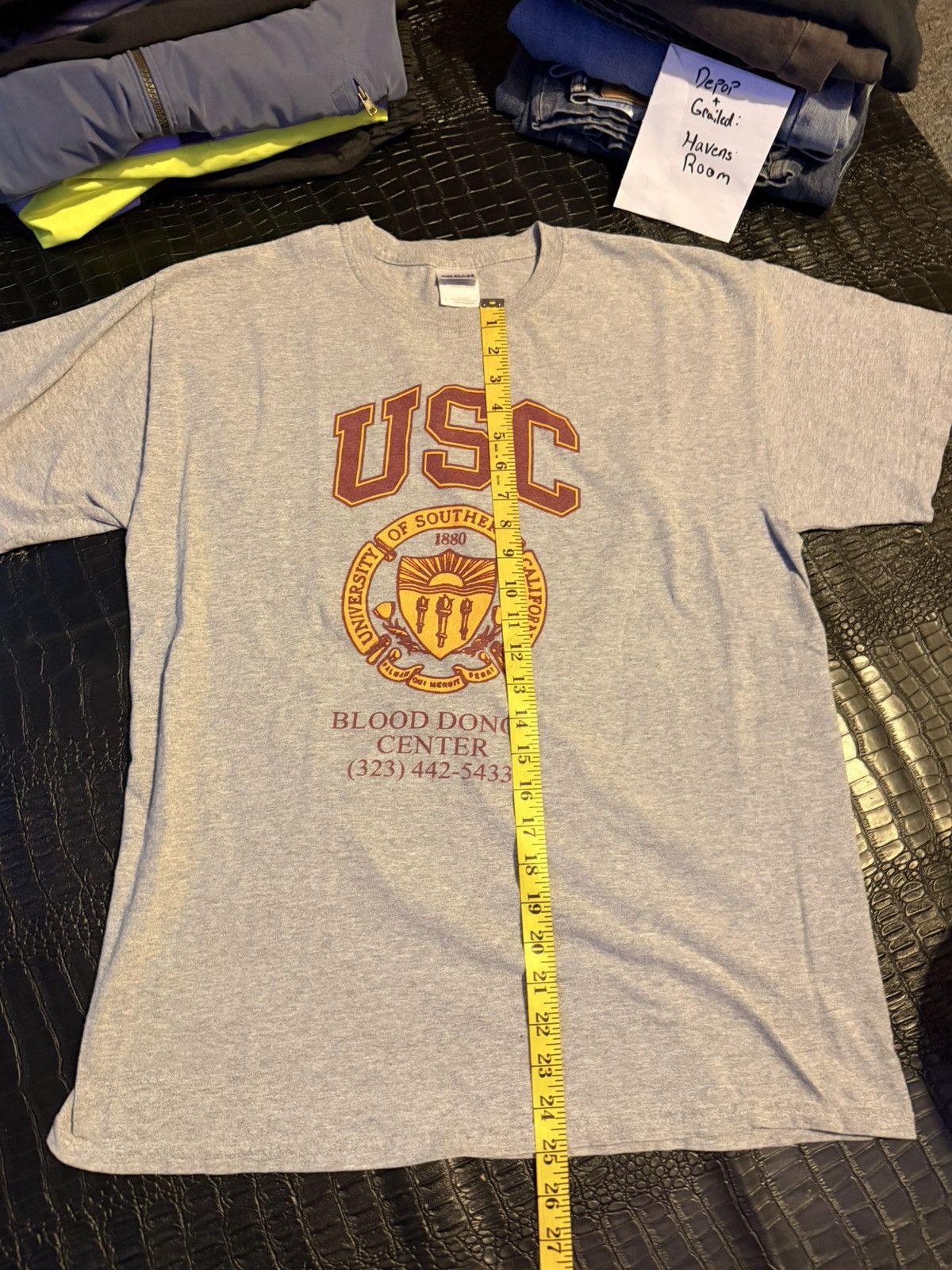Gildan USC Blood Donor Center Tee – Gray – Size L Size US L / EU 52-54 / 3 - 2 Thumbnail