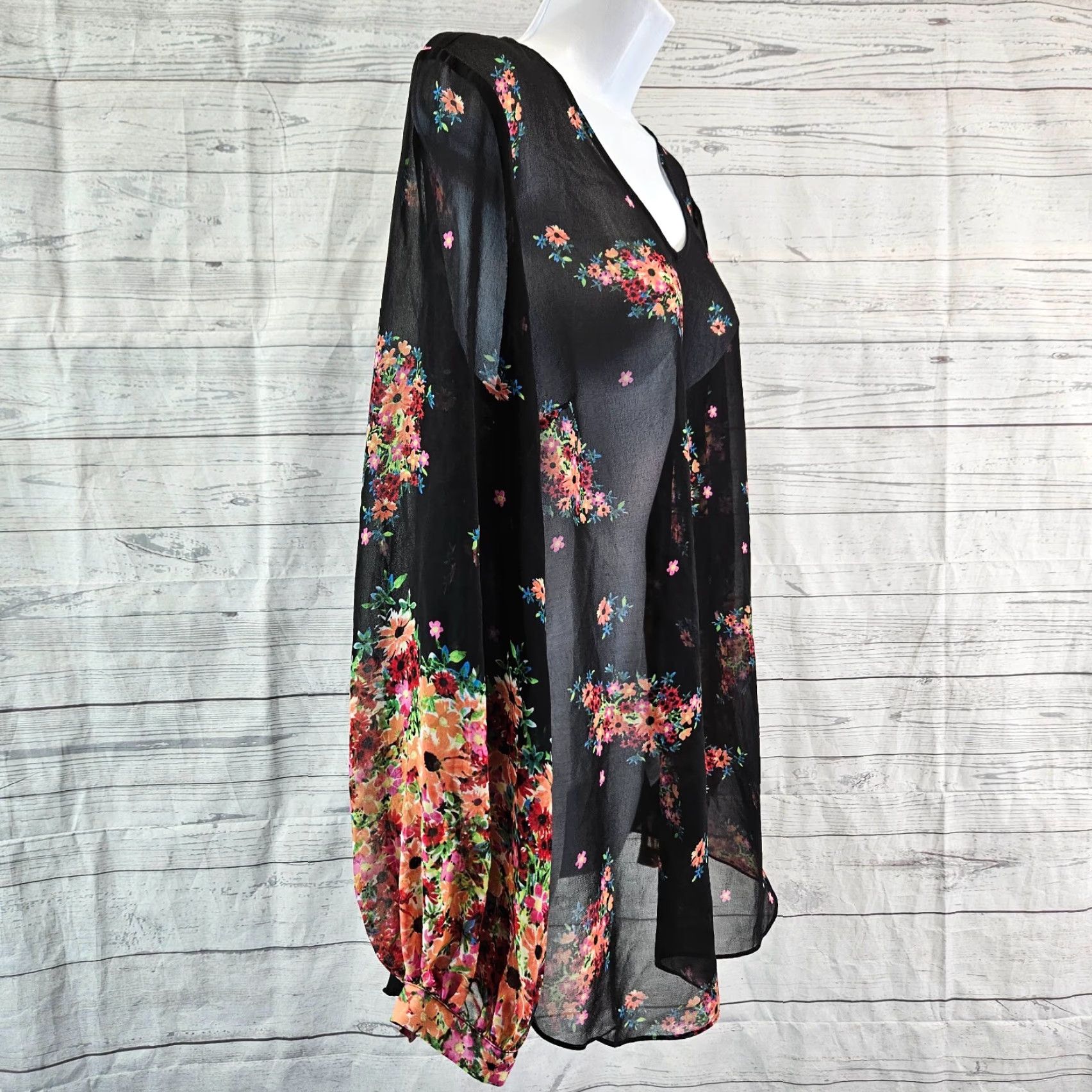 Vintage Cabi Blouse Womens Sz Medium Black Pink Floral Semi Sheer Size M / US 6-8 / IT 42-44 - 3 Thumbnail