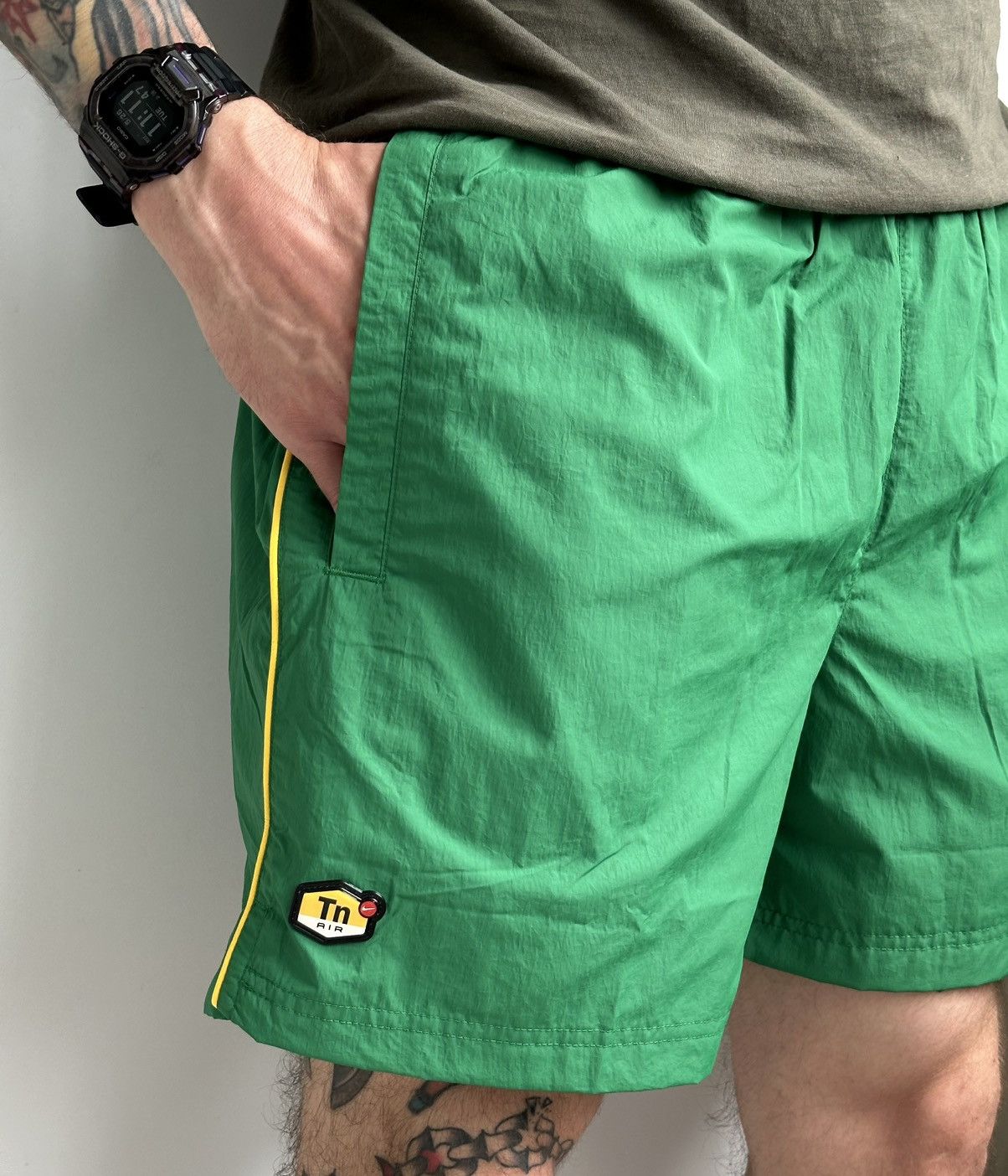 Nike Nike Air Plus TN Shorts Green Men's Size XL Standard Fit New Size US 36 / EU 52 - 3 Thumbnail