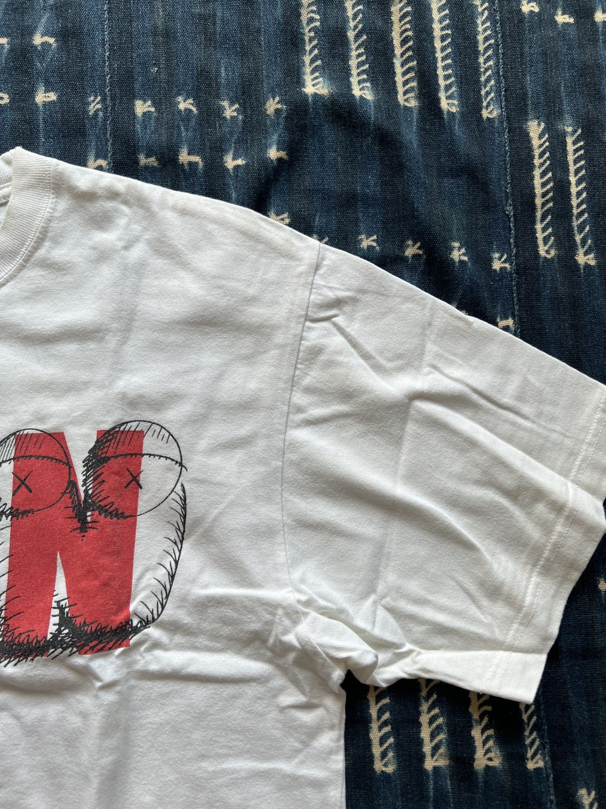 Original Fake Neighborhood X Kaws Original Fake Cross Logo T-shirt 2010ss Size US M / EU 48-50 / 2 - 6 Thumbnail