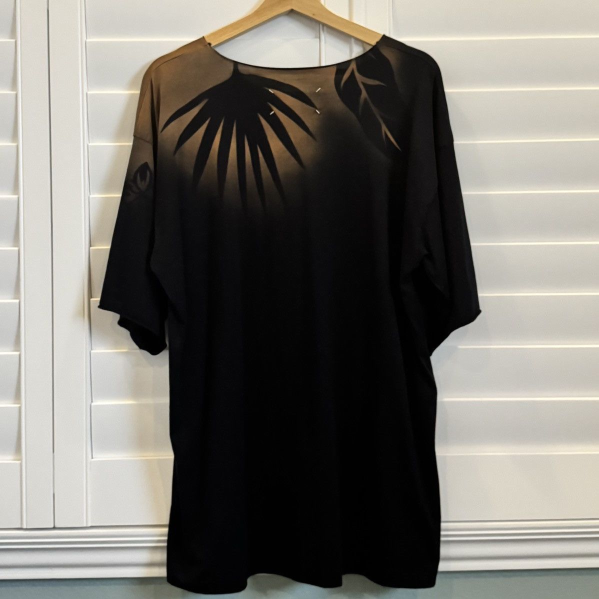 Maison Margiela 18 Graphic Palm Leaf Tee Low Cut Neckline