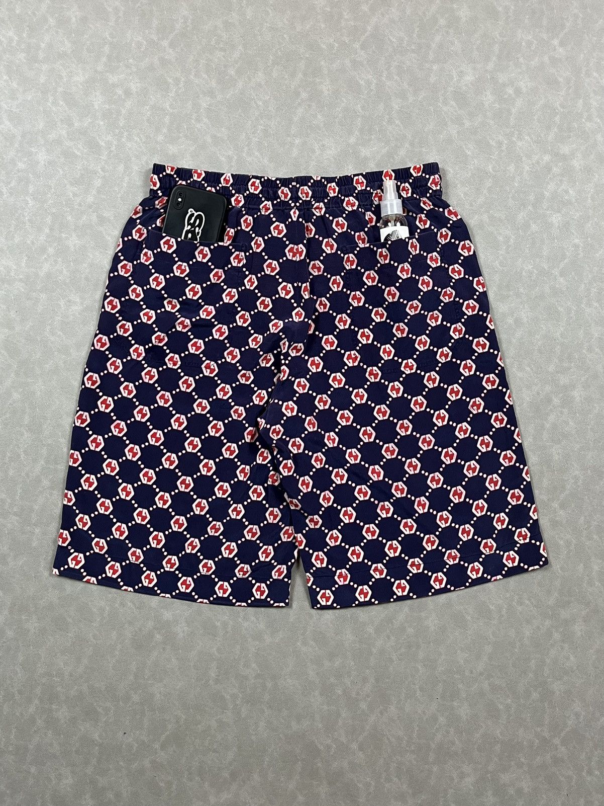 Gucci Gucci monogram nylon short pants Size US 31 - 16 Thumbnail