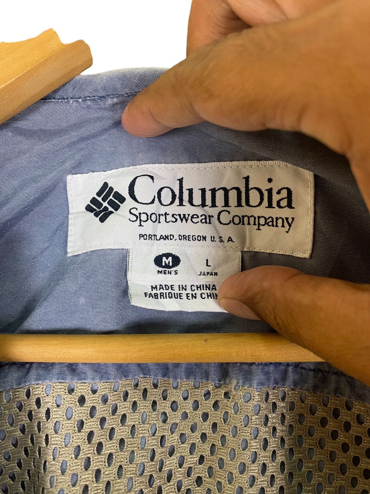Columbia Vintage Distressed Columbia Tactical Vest Size US M / EU 48-50 / 2 - 12 Thumbnail