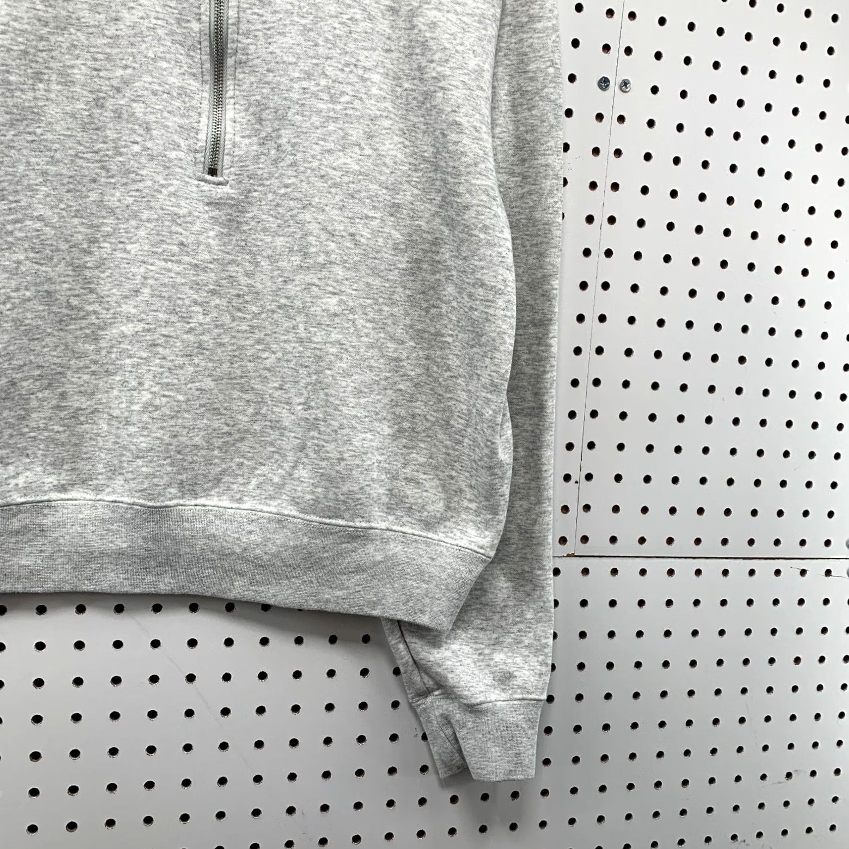 Fabletics Fabletics Pullover Sweatshirt Gray Womens Large Crop Long Sleeve 1/2 Zip Size L / US 10 / IT 46 - 4 Thumbnail