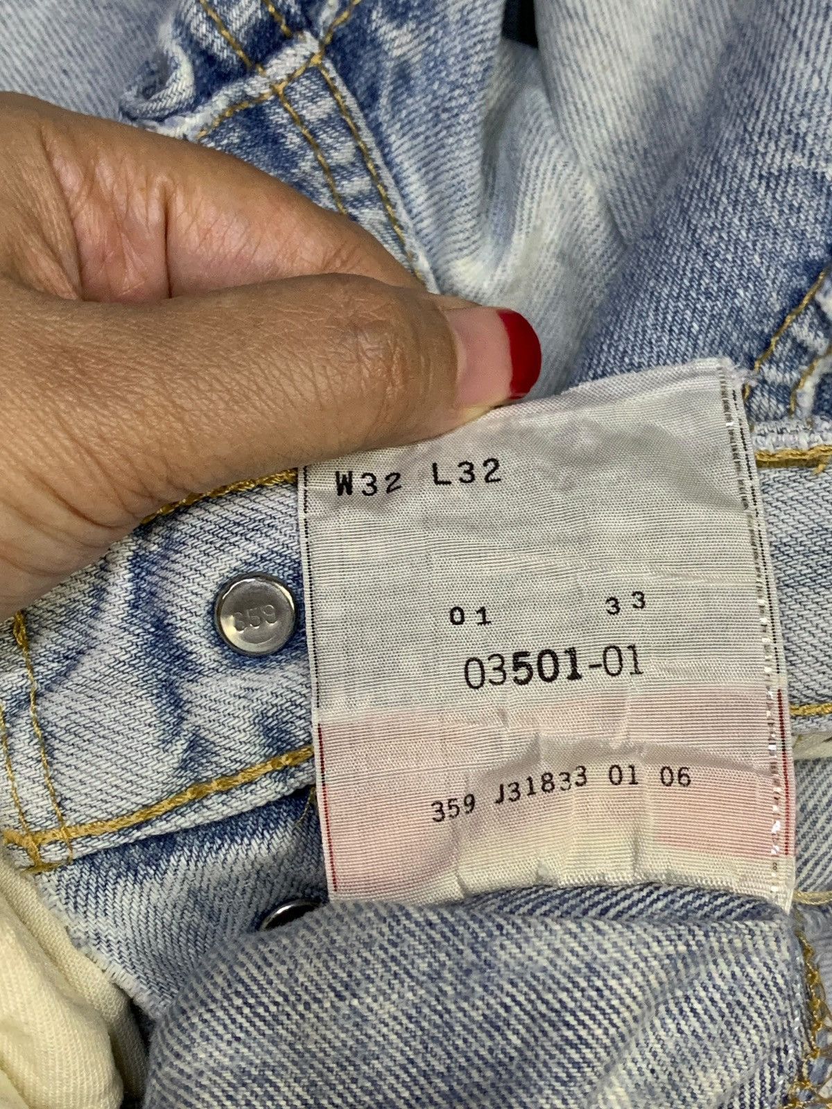 Levi's SALES🔥Vintage 90s Levis 501 Faded Wash Ripped Loose Jeans Size US 32 / EU 48 - 10 Thumbnail