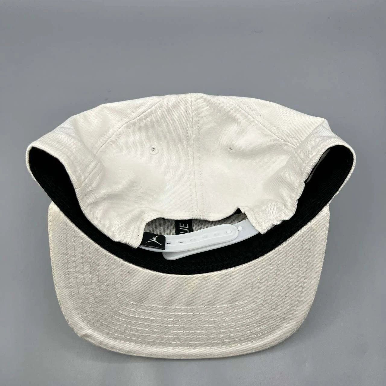 Jordan Brand Air Jordan True Hat Men White Black Jumpman Snap Back Cap Size ONE SIZE - 3 Thumbnail