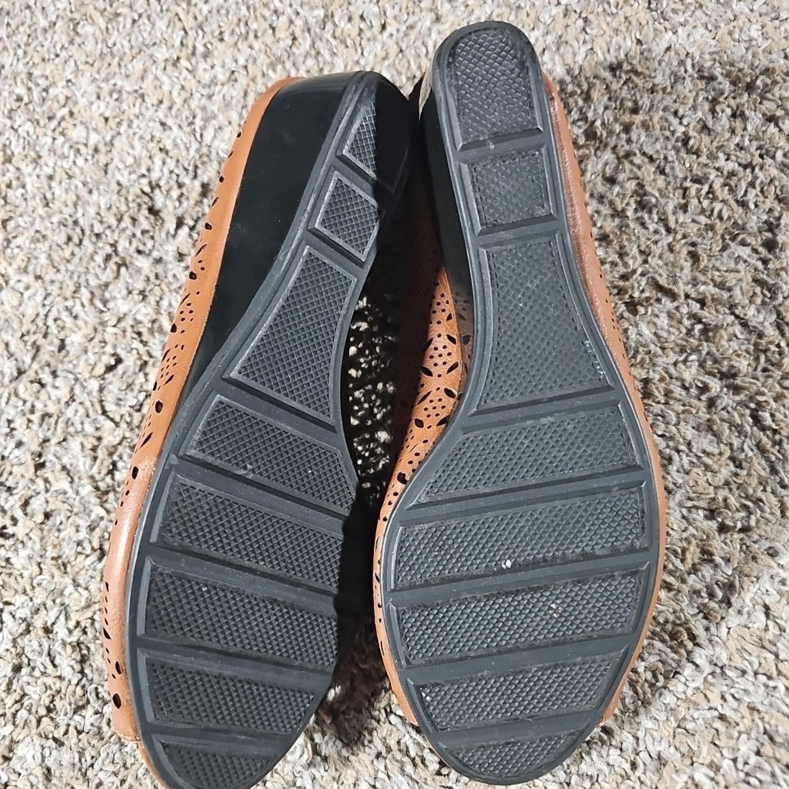 Other capelli new york slip ons SEE MEASUREMENTS Size US 7.5 / IT 37.5 - 7 Thumbnail
