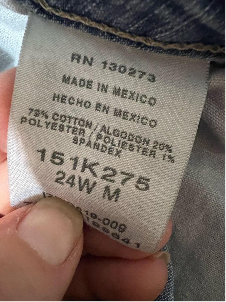 Lee Women's Riders by Lee Capri Jeans Size 24W Blue Denim Size 42" / US 20 - 5 Thumbnail