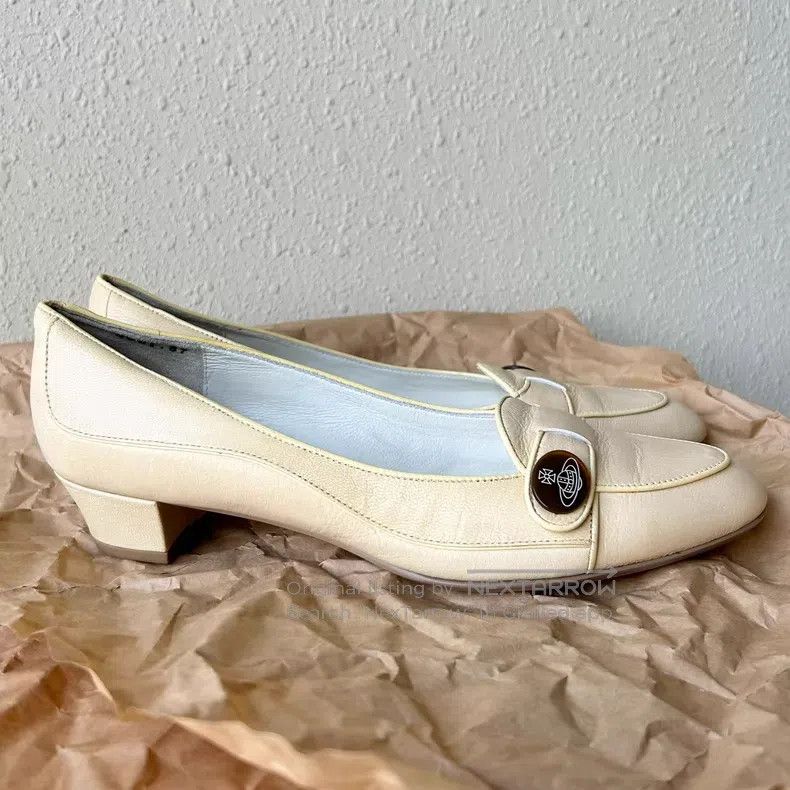 Vivienne Westwood Vivienne Westwood Low Cut Leather Shoes with Saturn Buckle Size US 6.5 / IT 36.5 - 4 Thumbnail