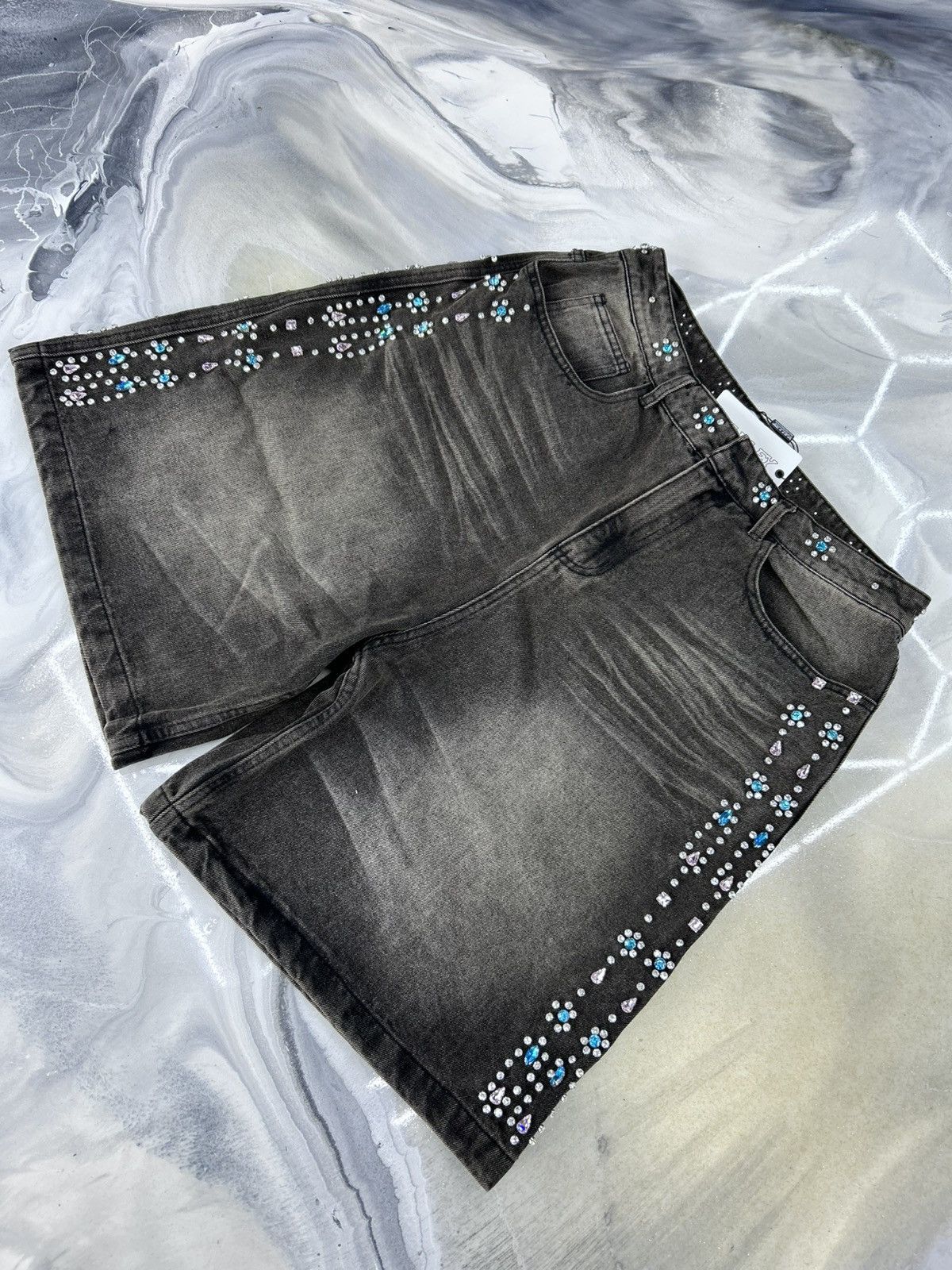 Vale Vale Black Candy Jean Shorts Size 36 Size US 36 / EU 52 - 2 Thumbnail