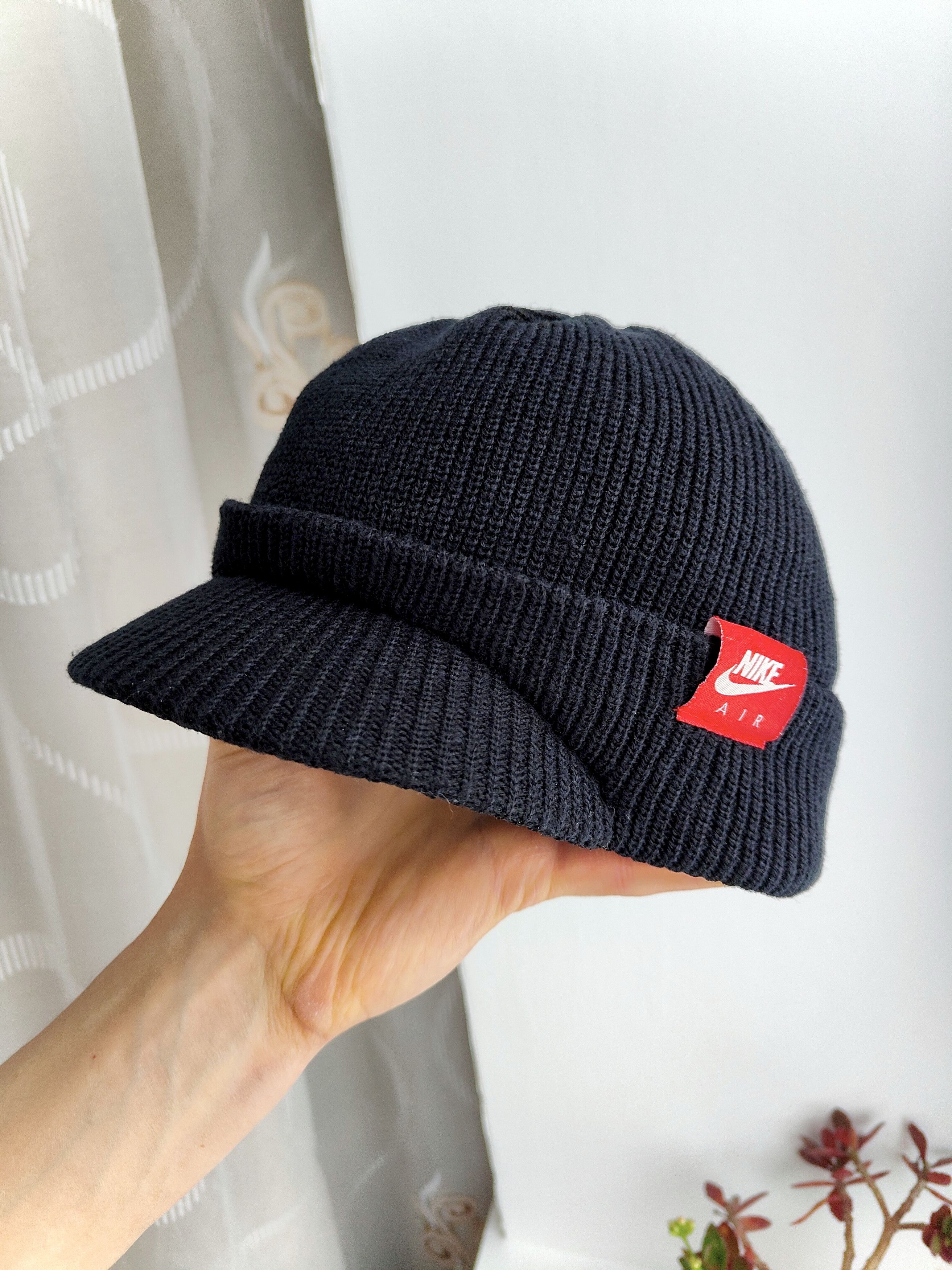Nike Vintage Nike Air Visor Beanie Hat Jeep Cap Cuffed Peaked Hat Size ONE SIZE - 5 Thumbnail