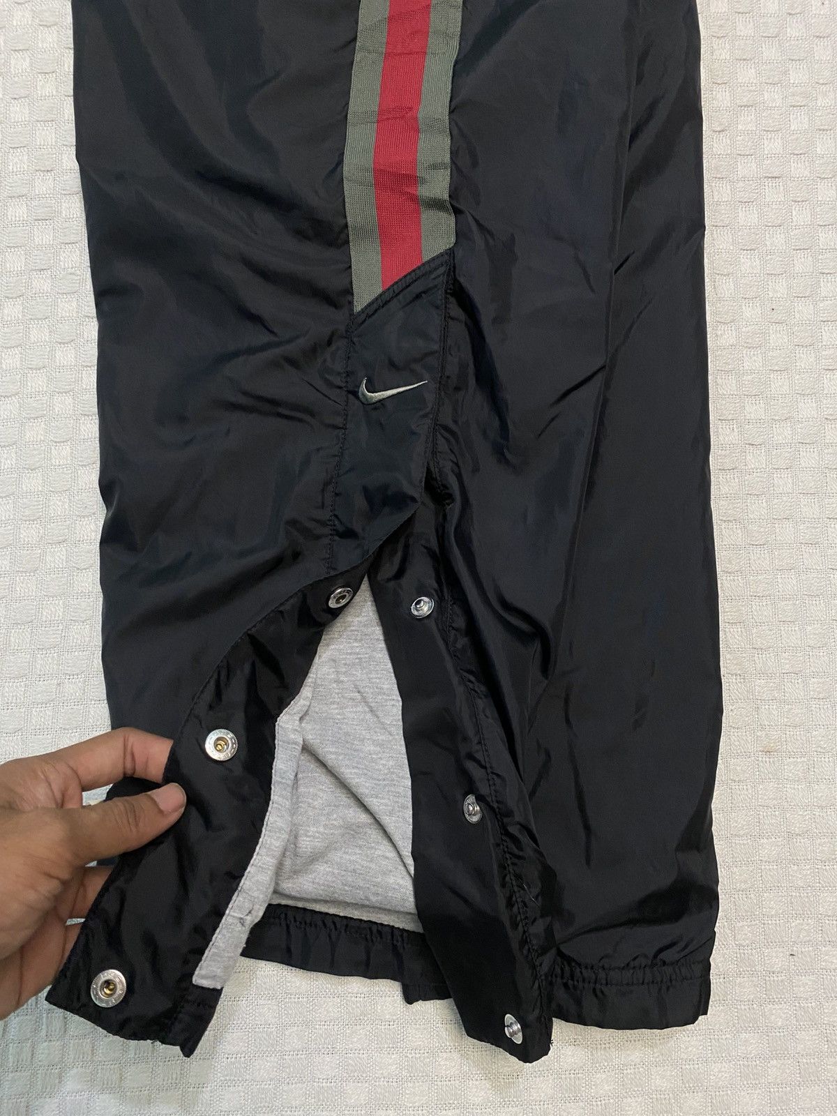 Gucci 💥 VINTAGE NIKE GUCCI STYLE BAGGY NYLON 90S TRACK PANTS Y2K Size US 30 / EU 46 - 3 Thumbnail