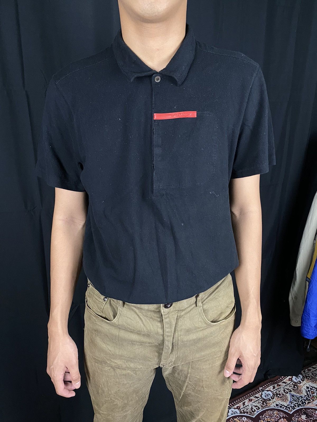 Prada Prada Button T Shirt Size US S / EU 44-46 / 1 - 1 Thumbnail