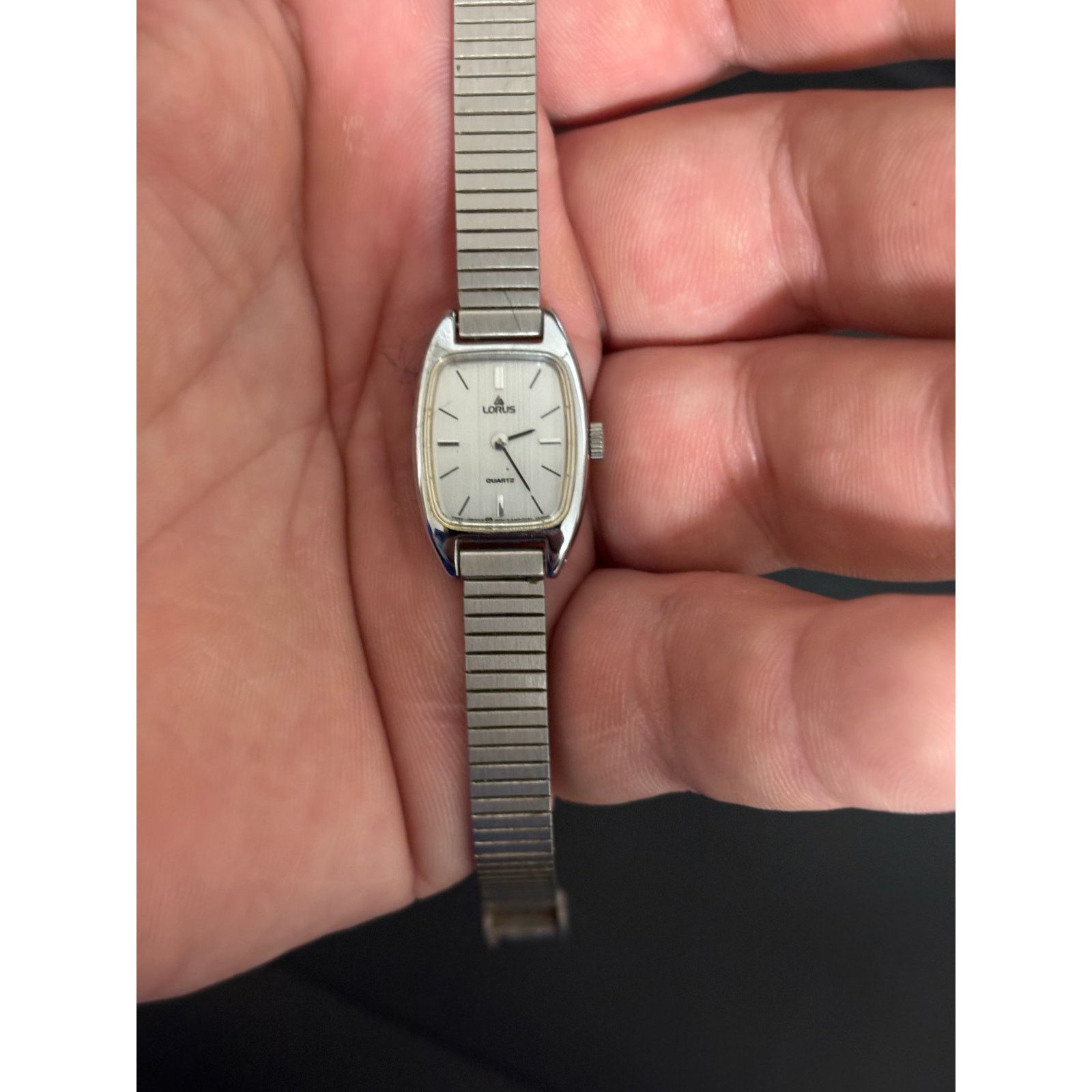 (di)vision Vintage Lorus V235-5060 Silver Tone Womens Watch. New Batt. Size ONE SIZE - 5 Thumbnail