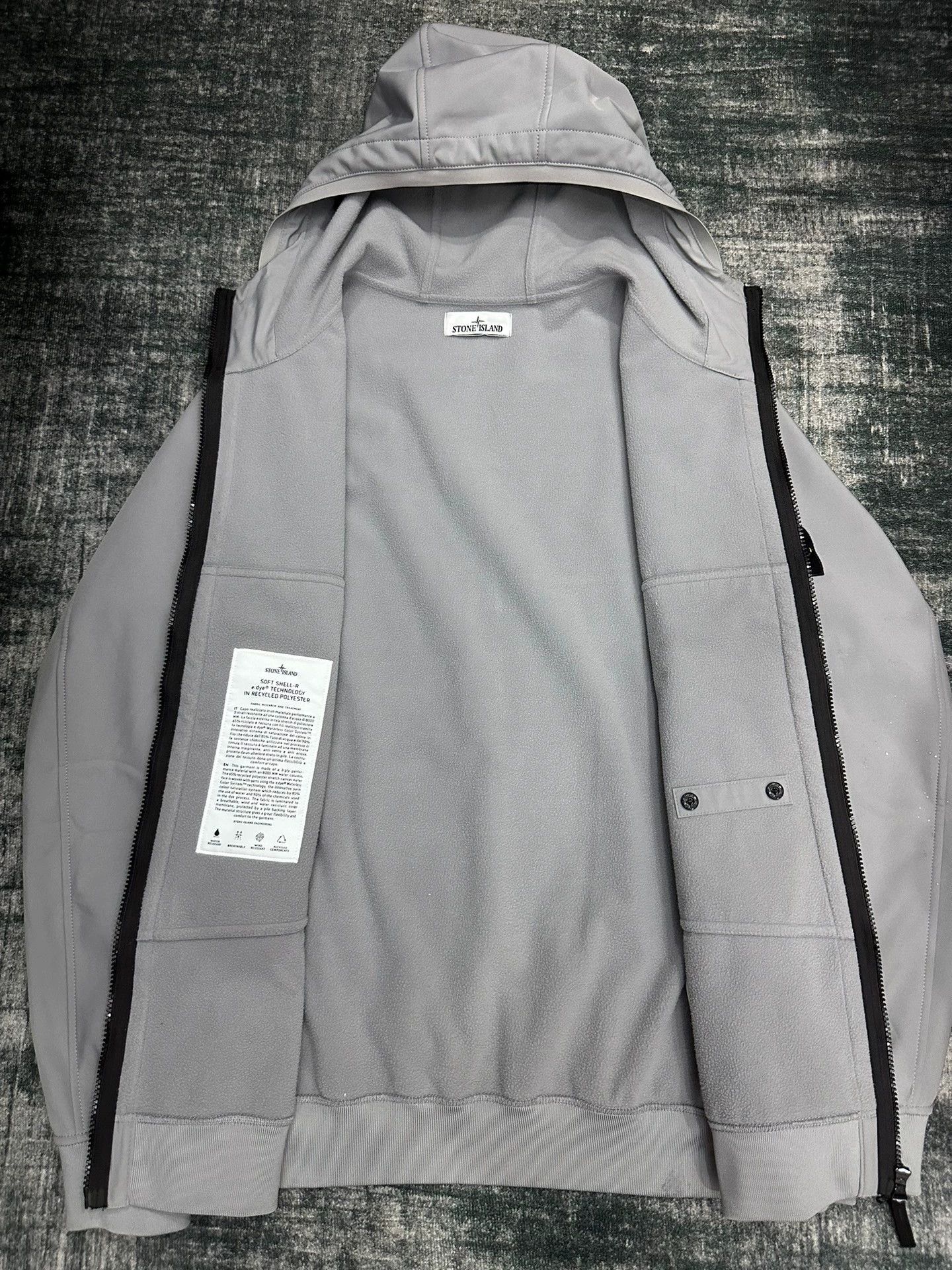 Stone Island 24fw Soft Shell Hooded Jacket Xxxl in Gray, Men's — image 6 of 6