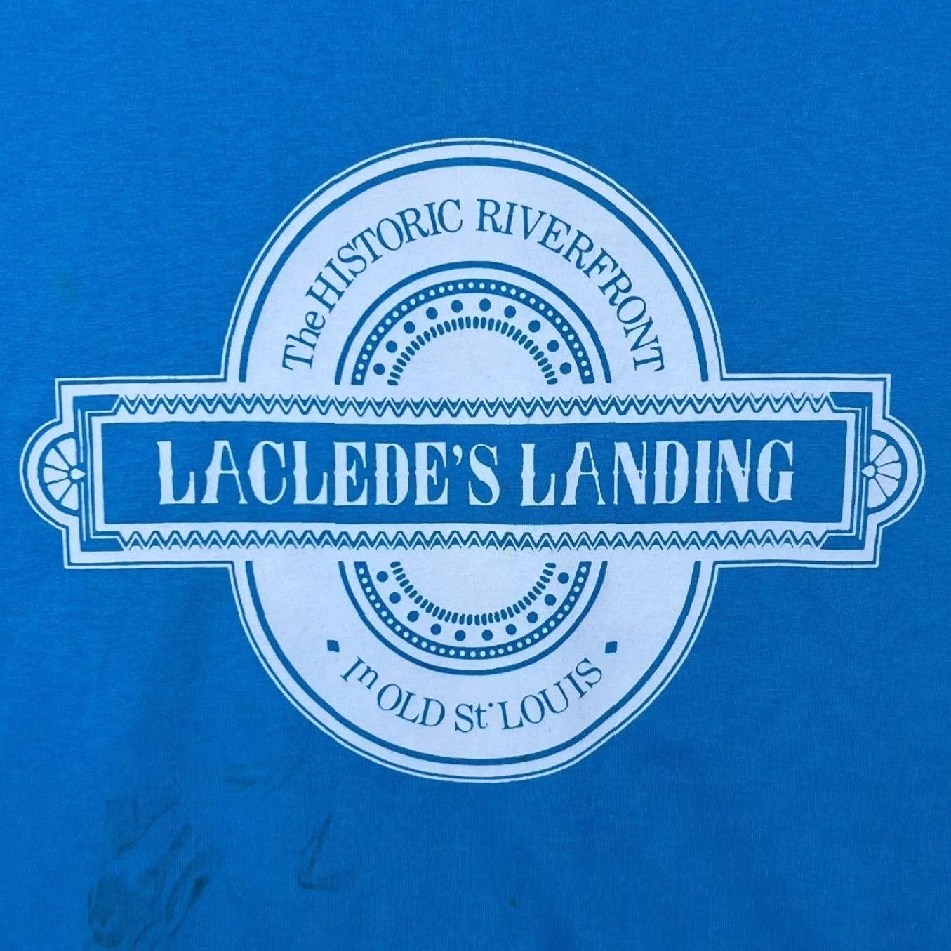 Vintage VINTAGE Screen Stars Lacledes Landing Tourist Graphic T-Shirt L XL Blue Mens Graphic Print 1990s Size US L / EU 52-54 / 3 - 5 Thumbnail
