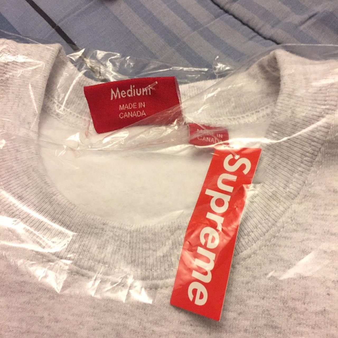 Supreme F/W 2019 Supreme Small Box Logo Crewneck sz Size US M / EU 48-50 / 2 - 3 Thumbnail