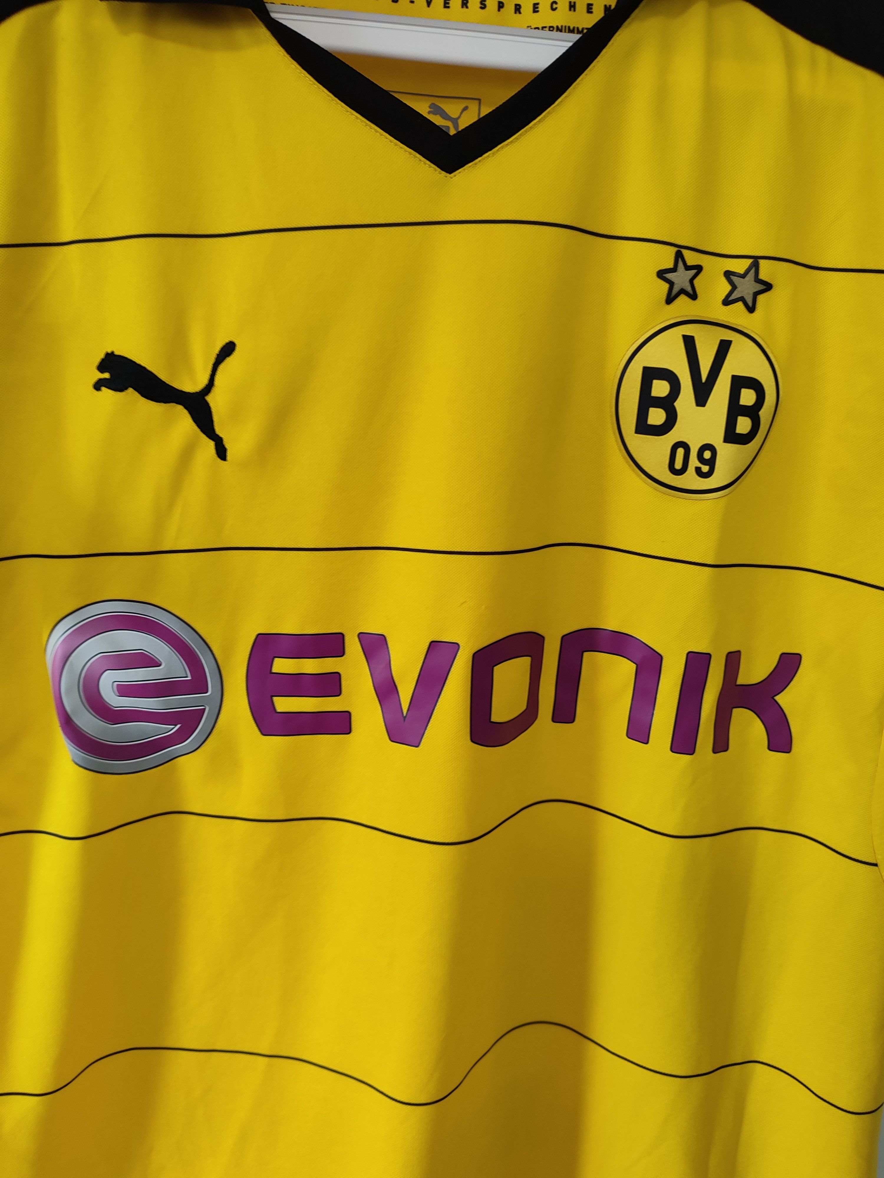 Puma BORUSSIA DORTMUND 2015-16 HOME FOOTBALL Kit SHIRT Size US M / EU 48-50 / 2 - 7 Thumbnail