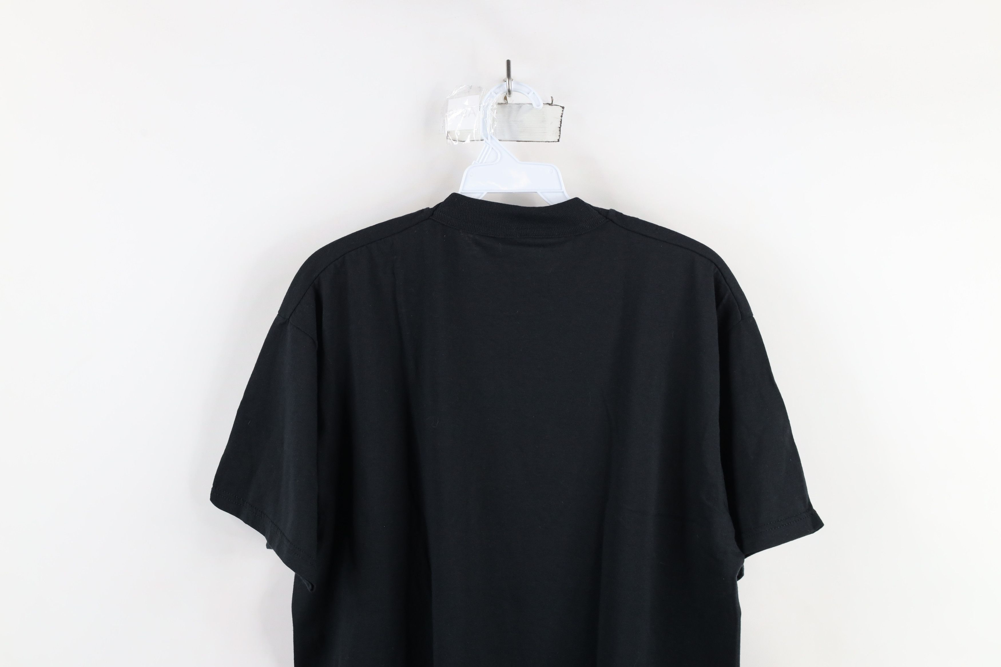 Vintage Vintage 90s Streetwear Thin Cotton Pocket T-Shirt Black Size US L / EU 52-54 / 3 - 11 Thumbnail