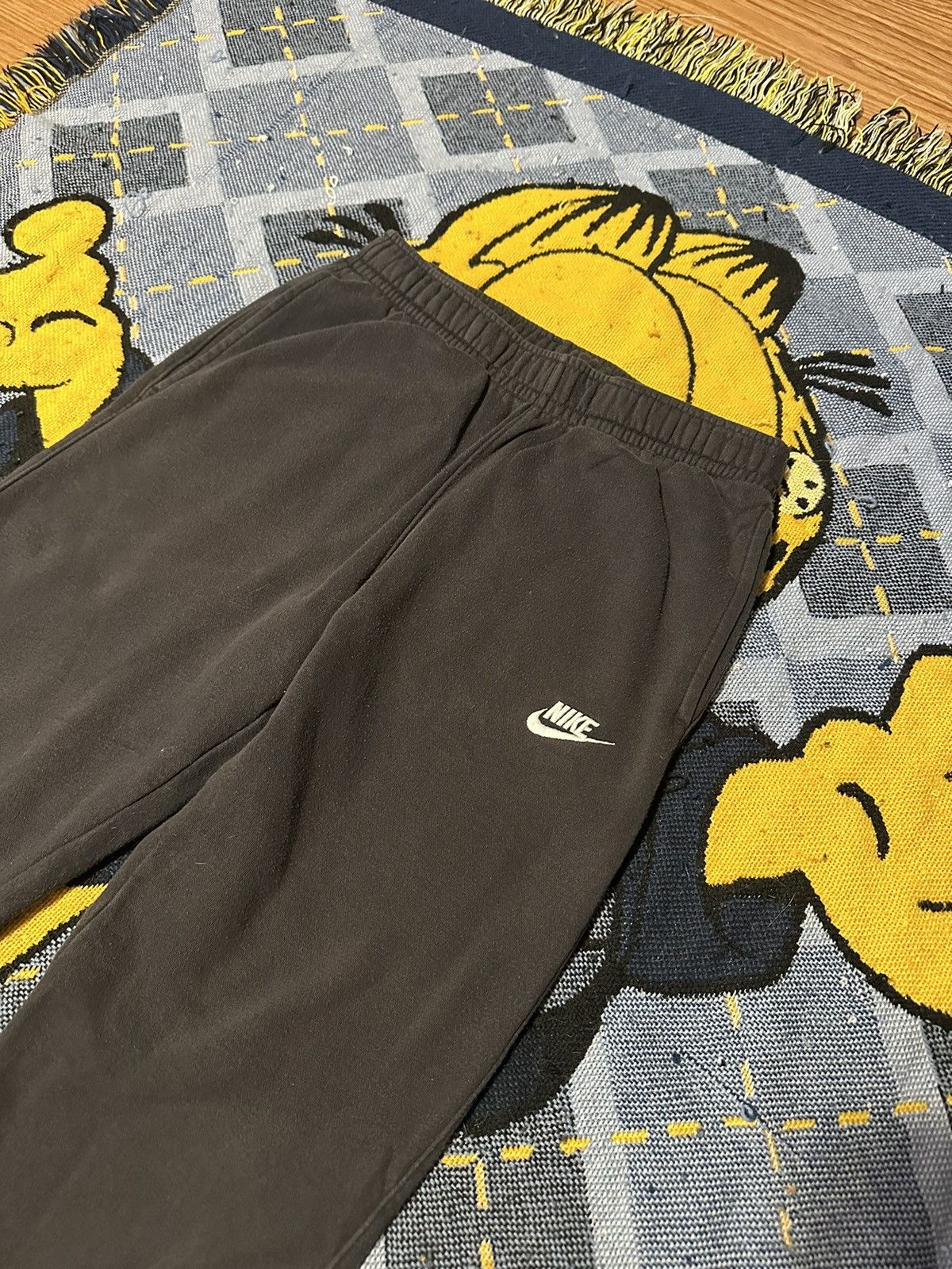 Nike Vintage Nike Sweatpants Size US 28 / EU 44 - 2 Thumbnail