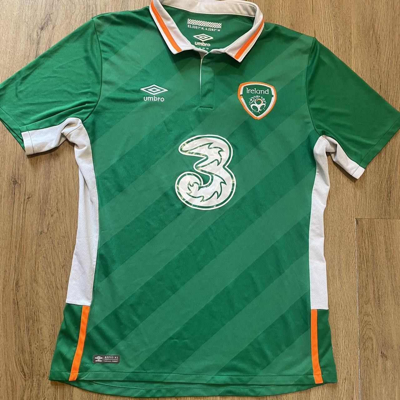 2015-16 Ireland Umbro Home Football Shirt