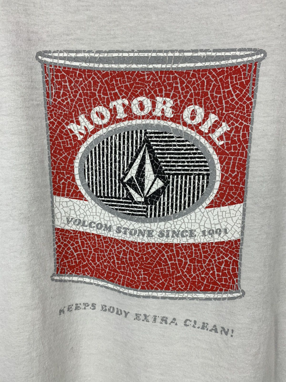 Vintage Rare! Vintage Volcom Motor Oil Skate Streetwear Tee Size US M / EU 48-50 / 2 - 3 Thumbnail