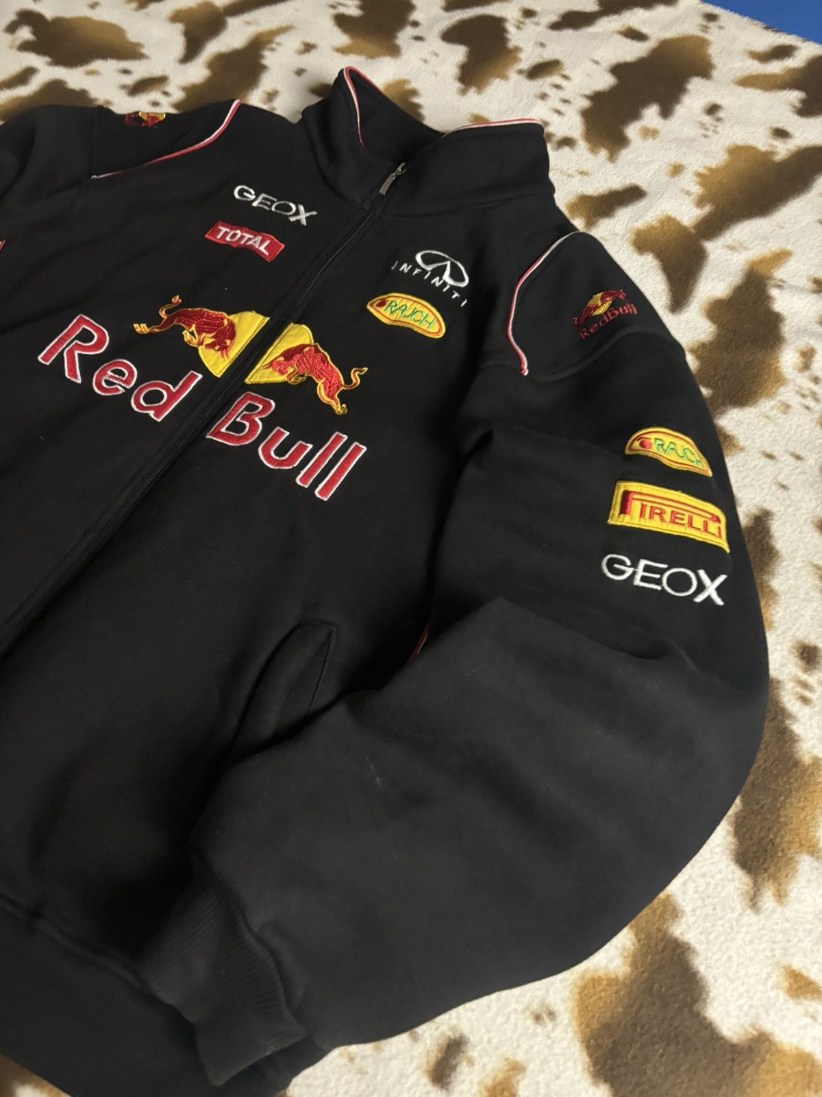 Red Bull Vintage Race jacket Red Bull size xl-xxl Size US XL / EU 56 / 4 - 5 Thumbnail
