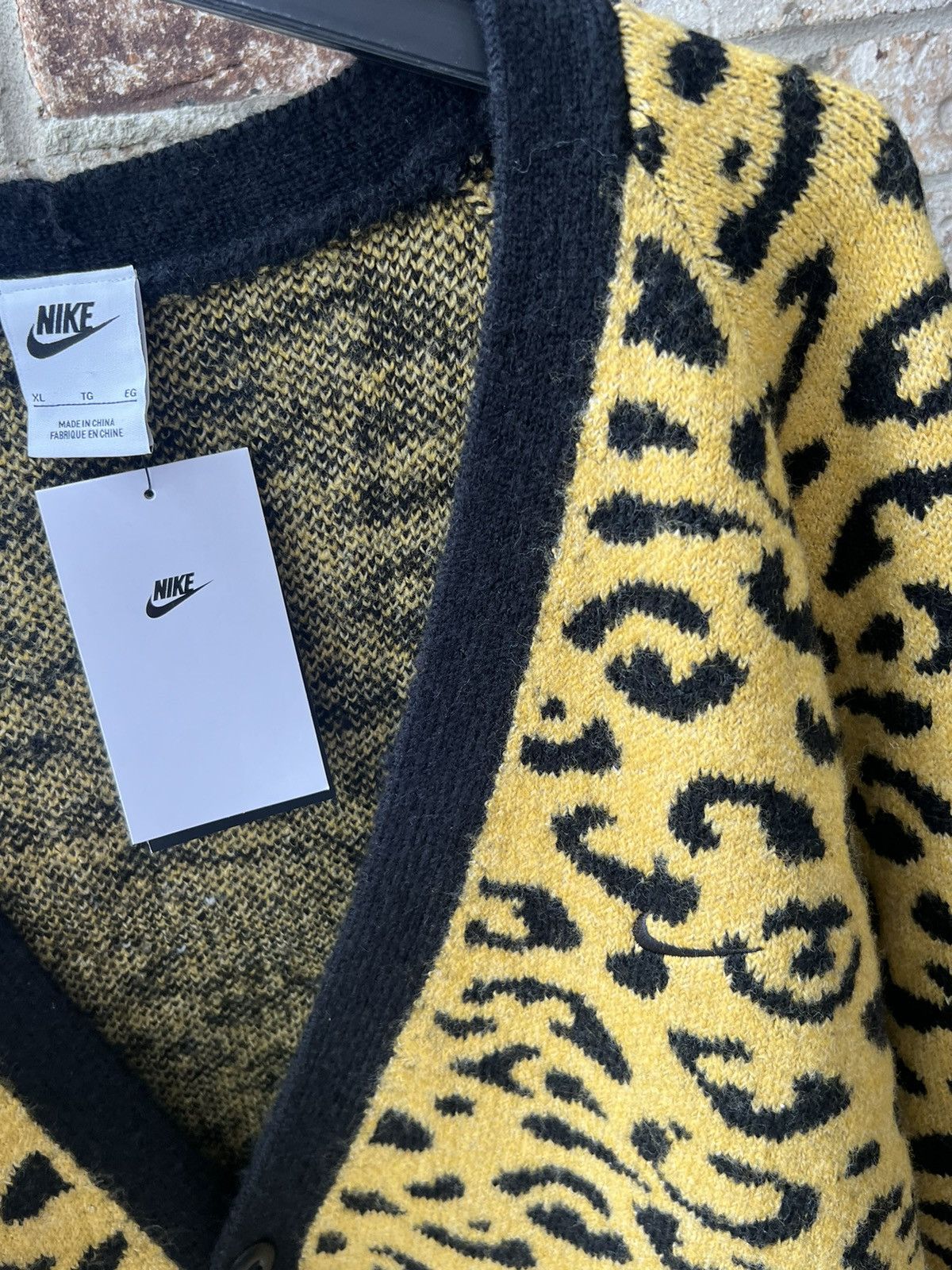 Nike $165 Nike (Fit up to 3X)Exaggerated Fit Super Oversized Size US XL / EU 56 / 4 - 12 Thumbnail