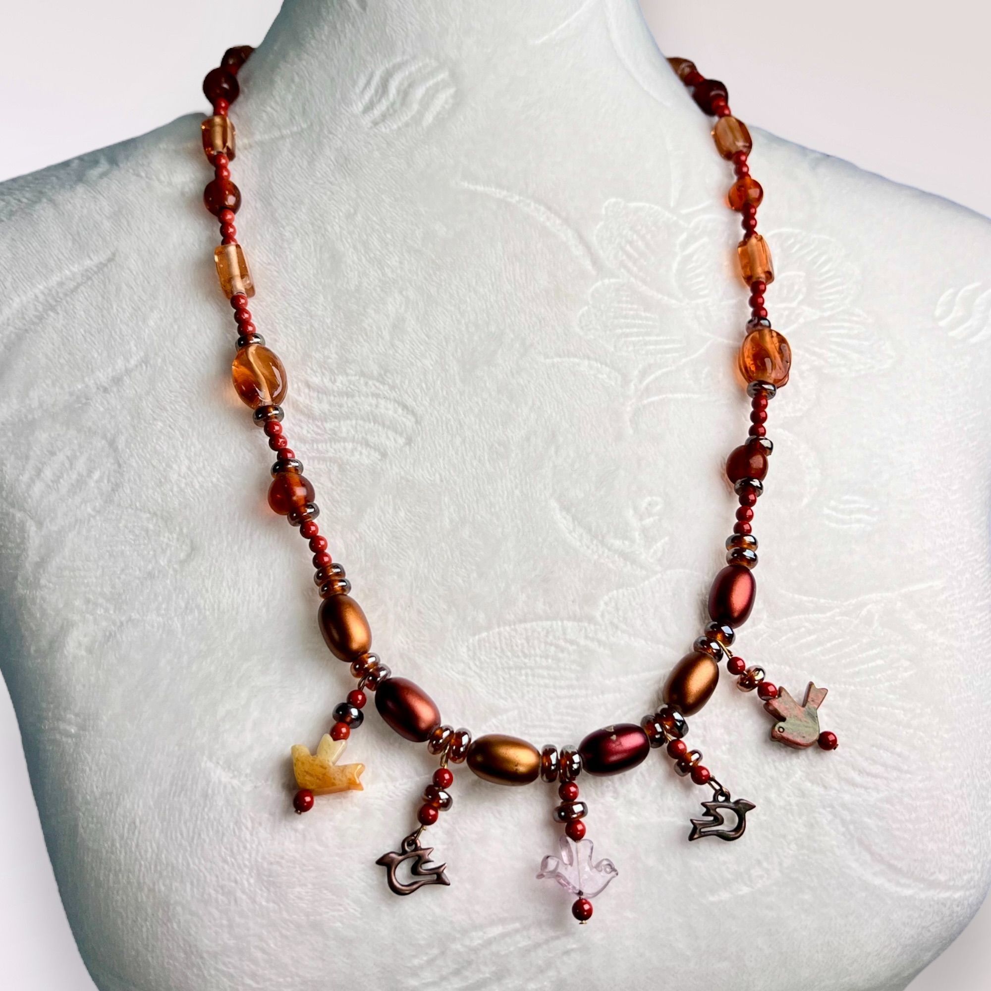Vintage Vintage Bird Charm Necklace Mixed Beads Orange Copper Tone H Size ONE SIZE - 1 Thumbnail