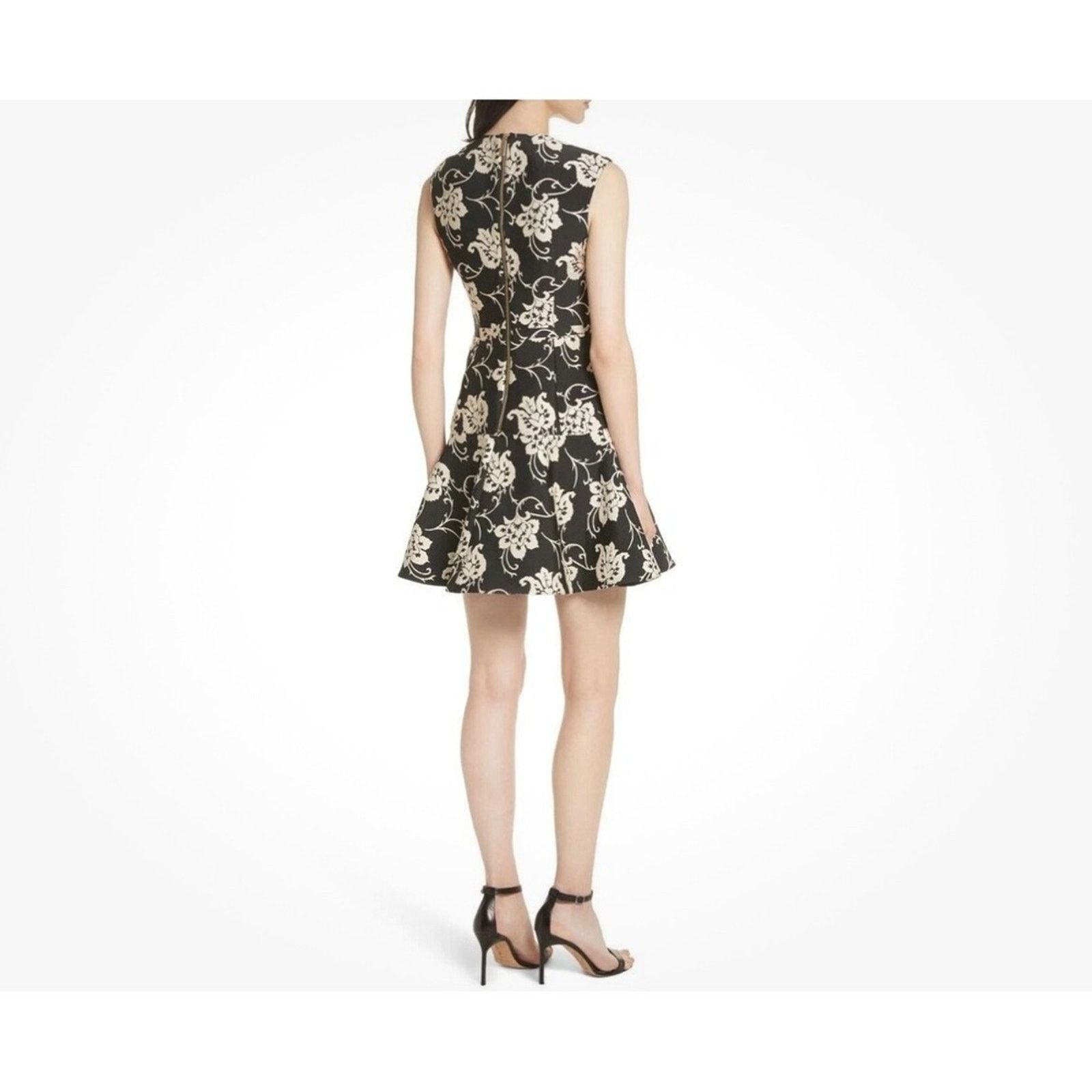 Ted Baker Ted Baker B& W Floral Fit & Flare Dress – Size 3 (US 6) Size M / US 6-8 / IT 42-44 - 1 Thumbnail