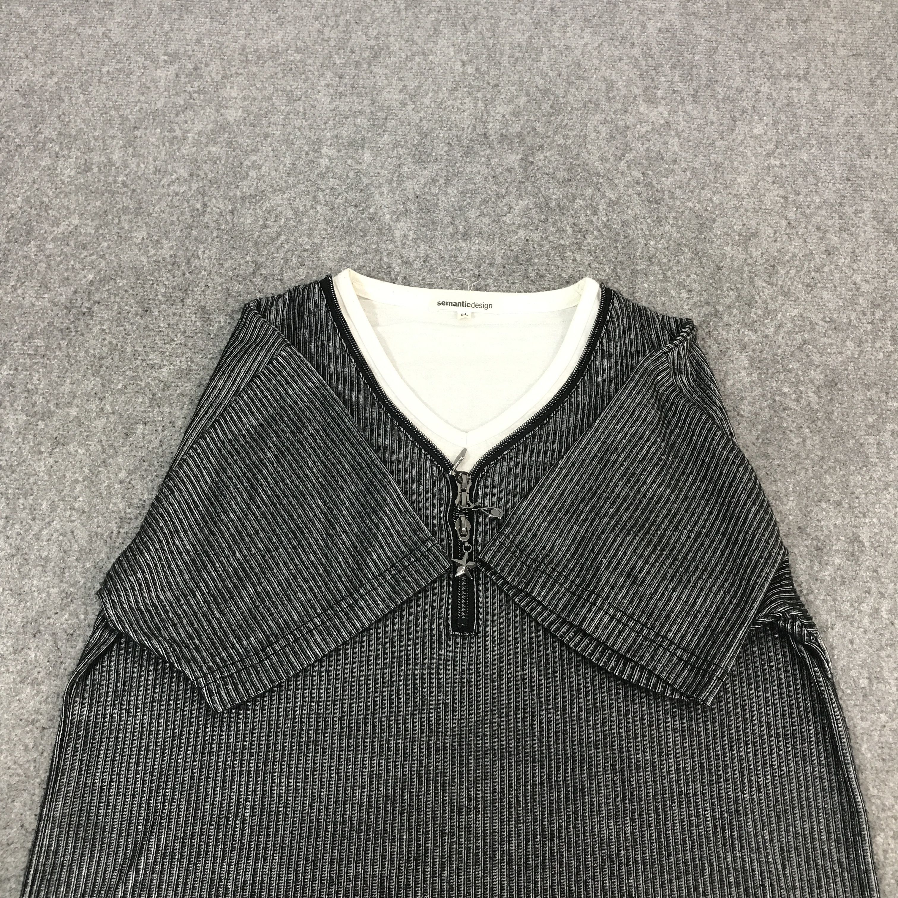 semanticdesign SEMANTIC DESIGN ZIPPER COLLAR DESIGN TSHIRTS Size US L / EU 52-54 / 3 - 8 Thumbnail