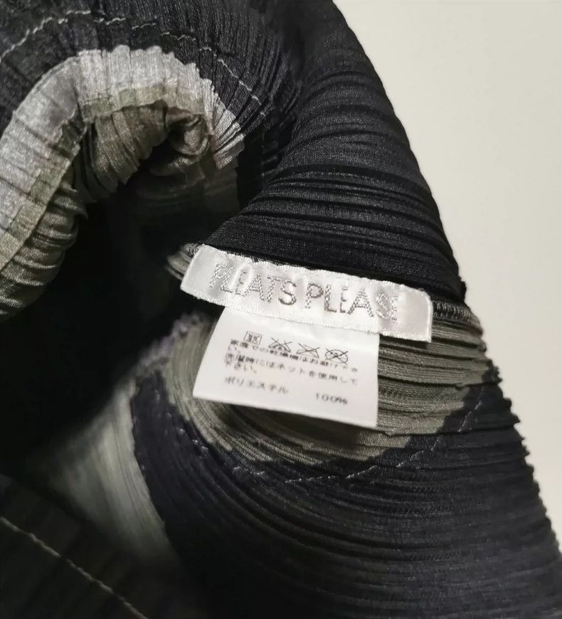 Issey Miyake Issey Miyake size:3 Black and grey diamond-shaped long-sle Size XS / US 0-2 / IT 36-38 - 2 Thumbnail