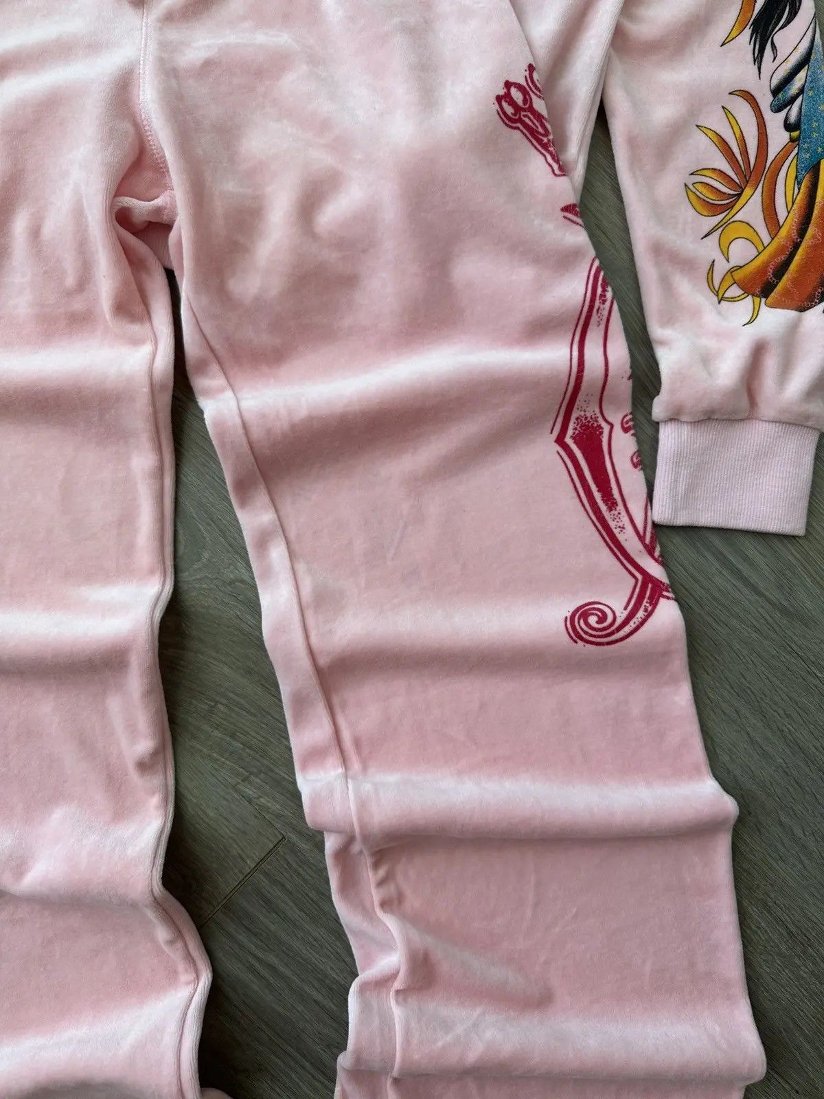 Ed Hardy Vintage Ed Hardy Christian Audigier Pink Velour Tracksuit Size US L / EU 52-54 / 3 - 4 Thumbnail
