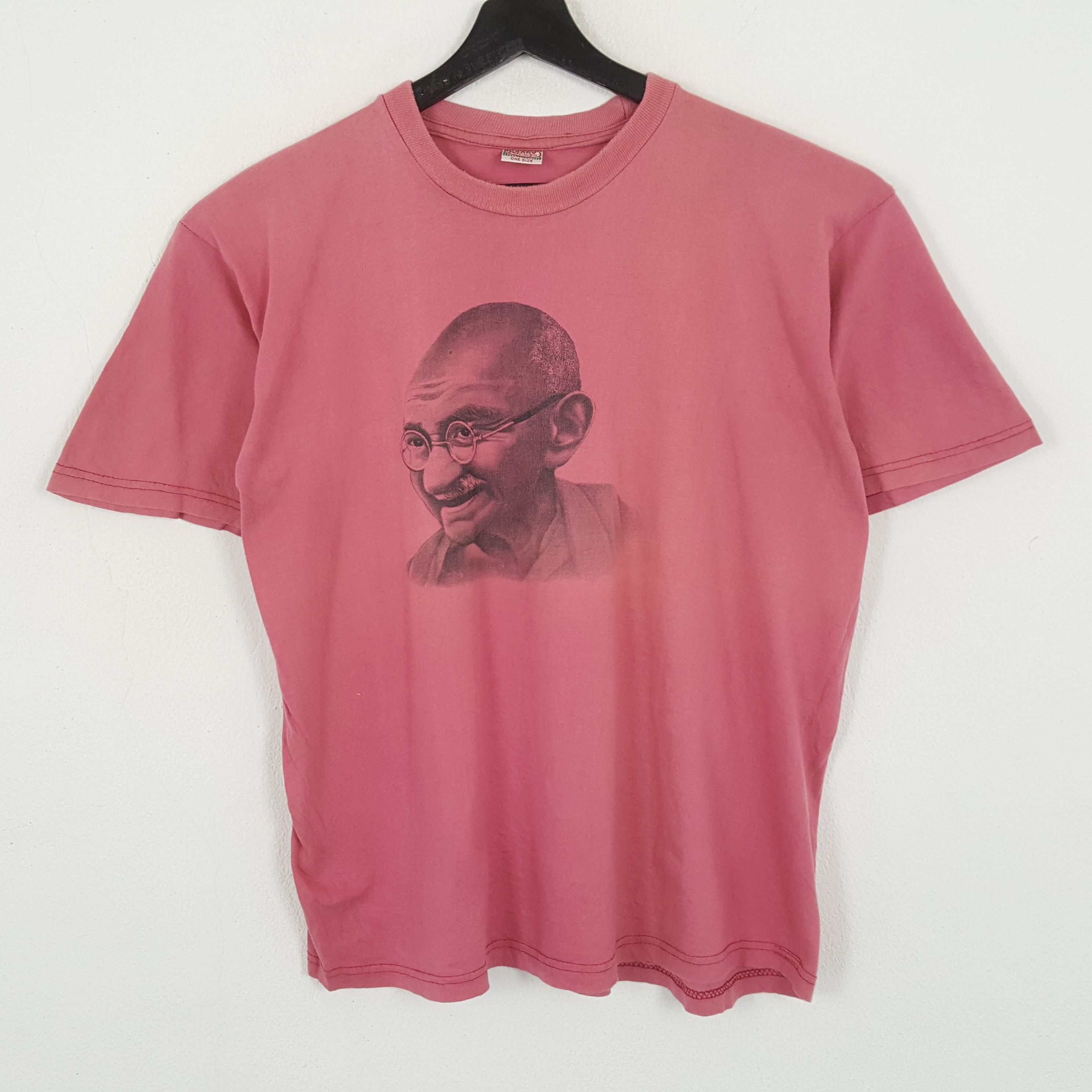 Vintage MAHATMA GHANDI Tshirt Phototees Design Style History Size US L / EU 52-54 / 3 - 1 Thumbnail