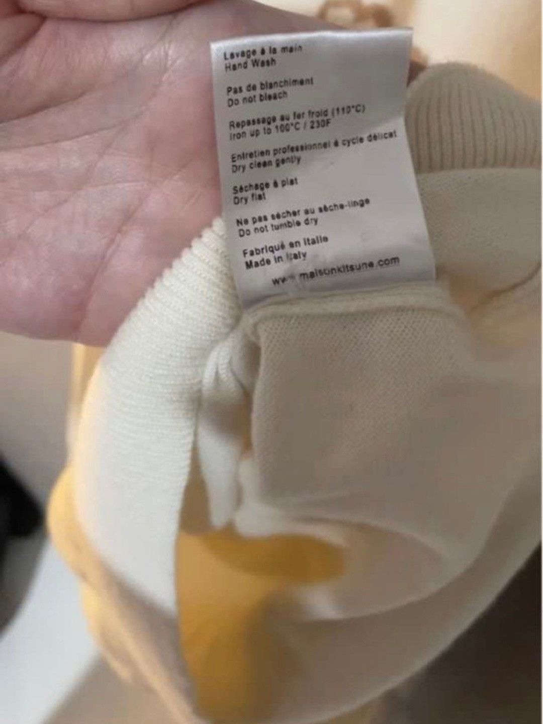 Maison Kitsune Maison Kitsune Pique Fox Head R Neck Knit Jumper Size XS / US 0-2 / IT 36-38 - 3 Thumbnail