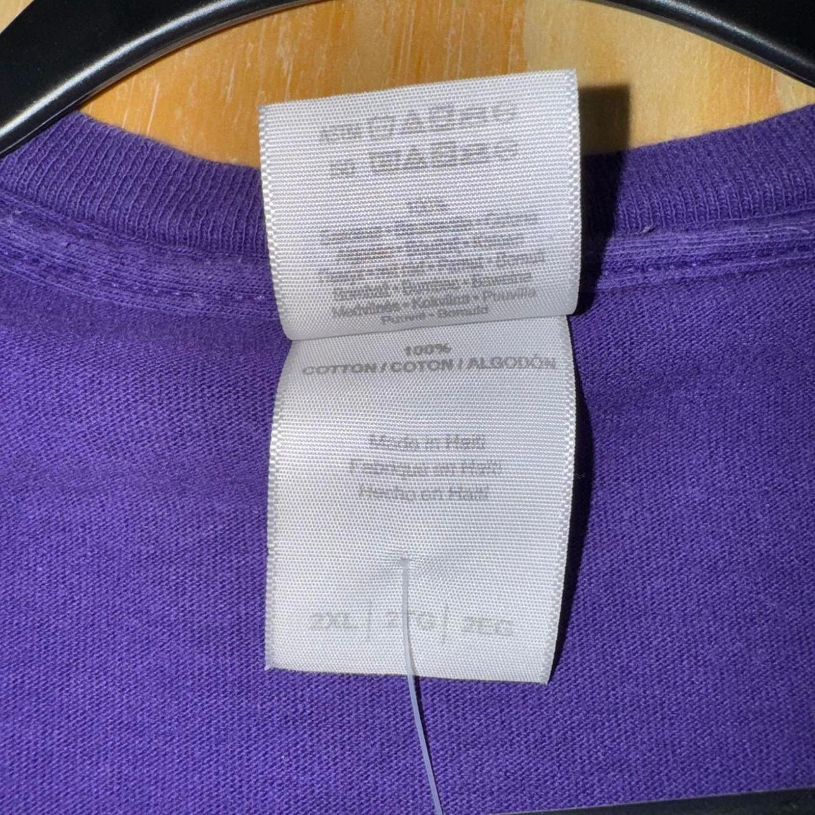 Gildan XXL - Vintage y2k who rescued who? nature wolf t-shirt Size US XXL / EU 58 / 5 - 4 Thumbnail