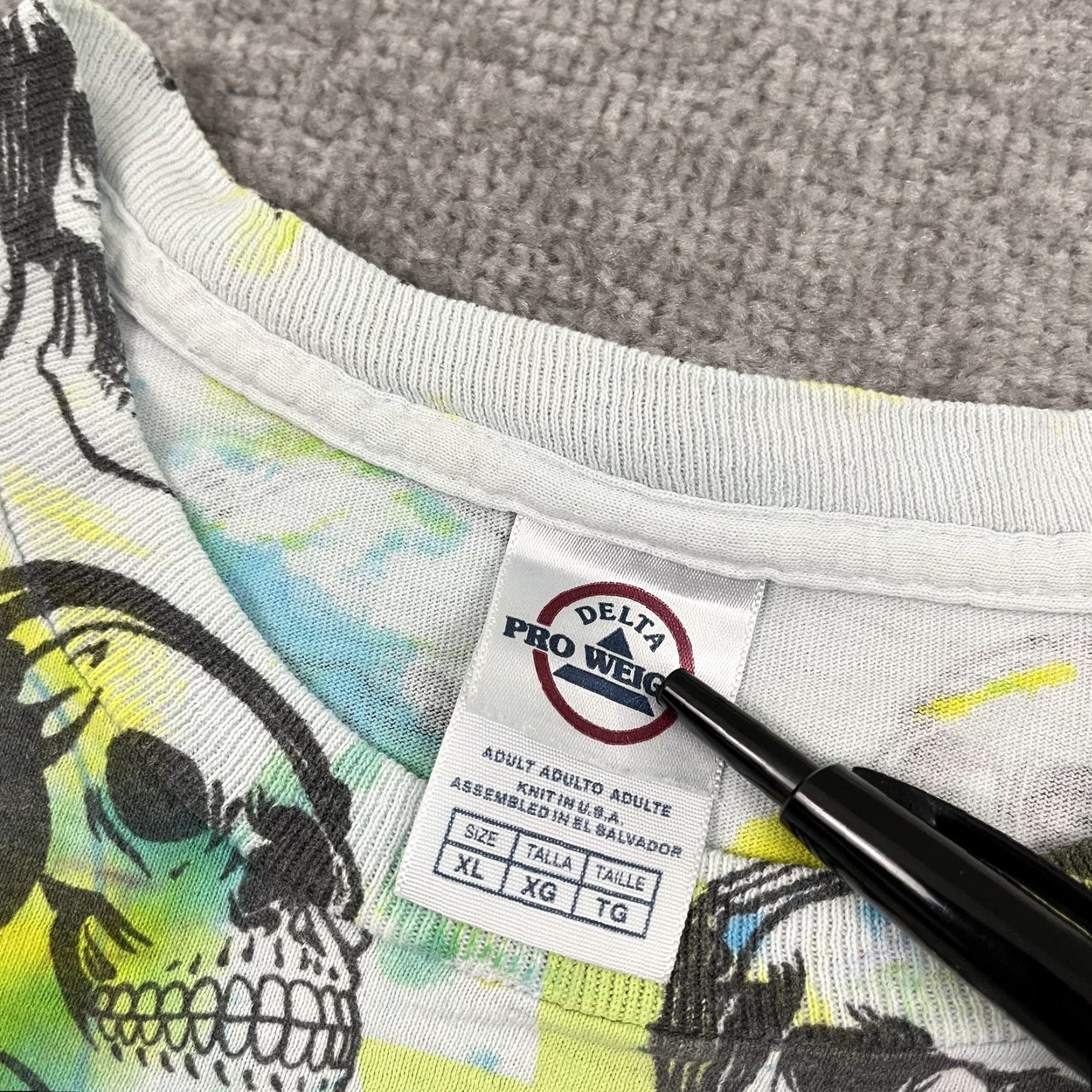 Delta VINTAGE Y2K Skull Skeleton AOP Graphic T-Shirt Mens XL Punk Grunge Skater Headphones Size US XL / EU 56 / 4 - 2 Thumbnail