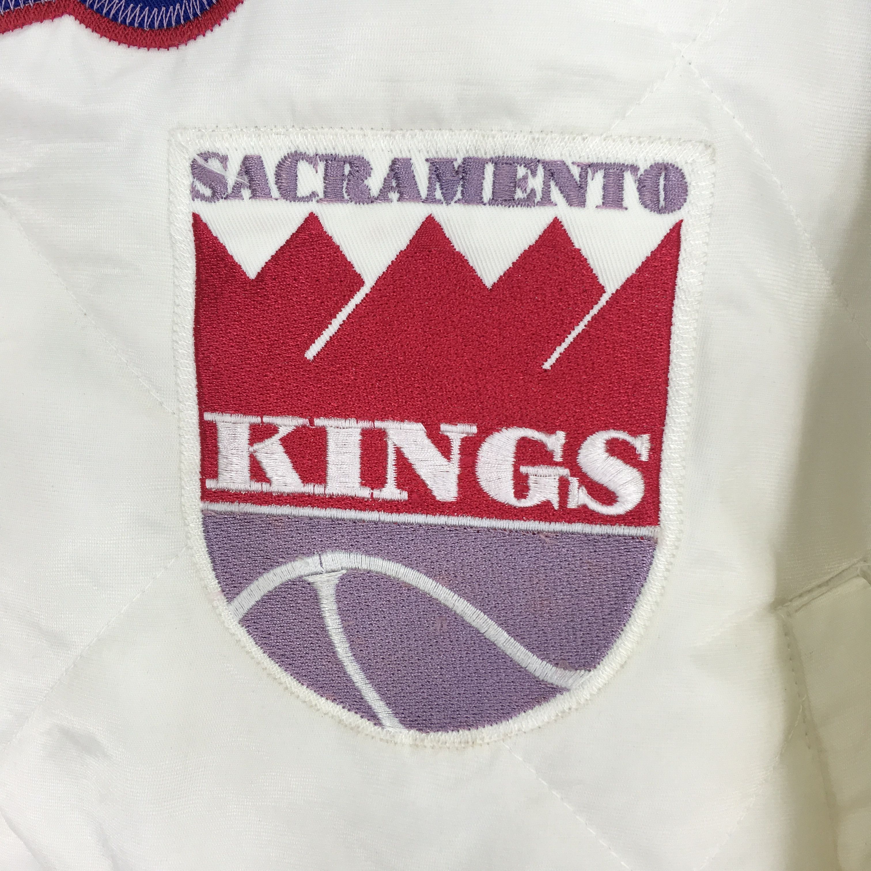 NBA Vintage 90's Sacramento Kings Basketball Sport Jacket Size US XL / EU 56 / 4 - 6 Thumbnail