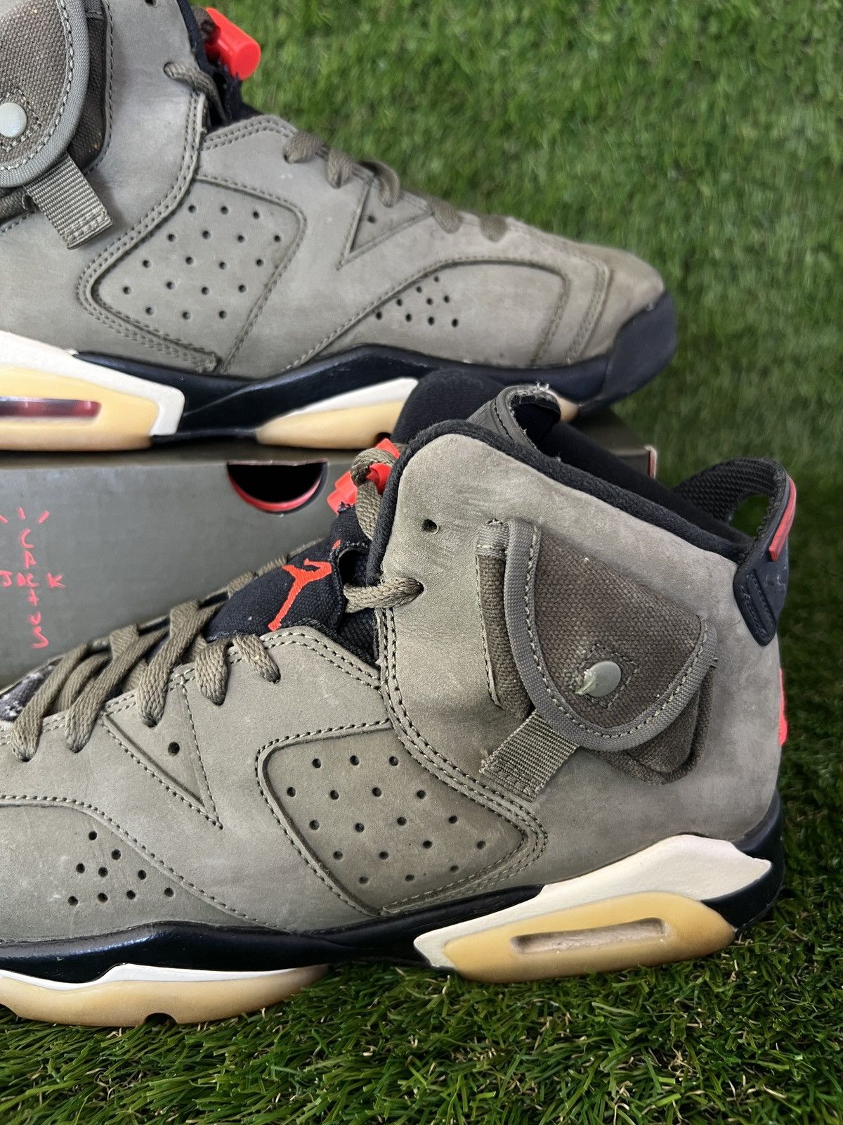 Jordan Brand × Nike × Travis Scott Jordan 6 Retro Travis Scott Olive Size US 7 / EU 40 - 2 Thumbnail