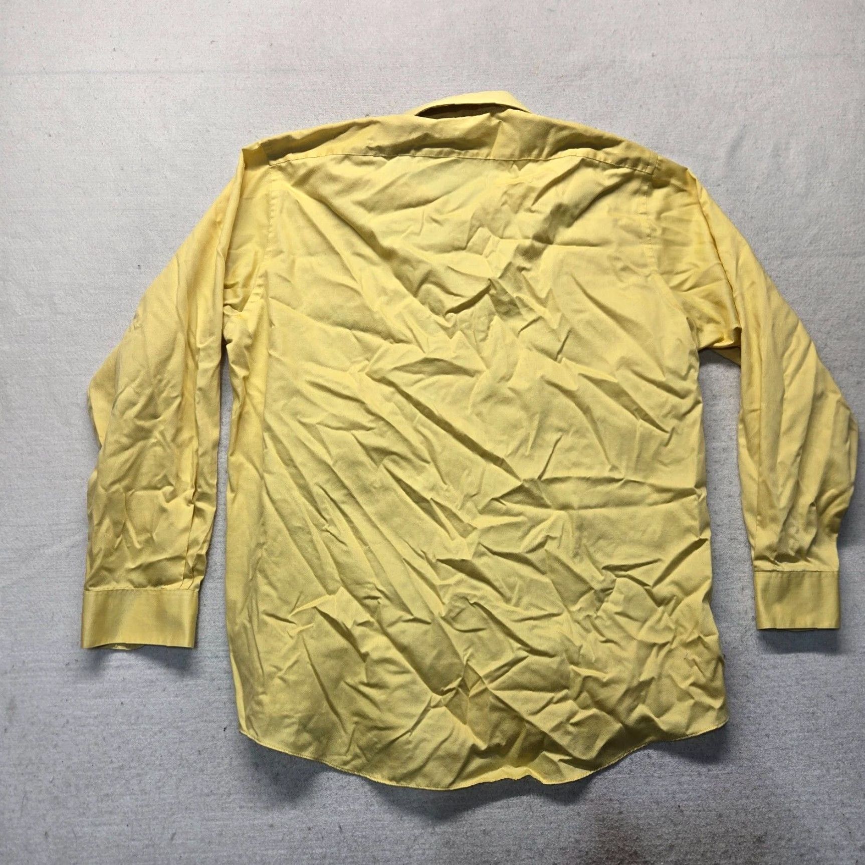 Van Heusen Van Heusen Men's Solid Yellow Long Sleeve Button-Up Shirt Regular Fit 17 Lux Sateen Casual Winter Size US XL / EU 56 / 4 - 7 Thumbnail
