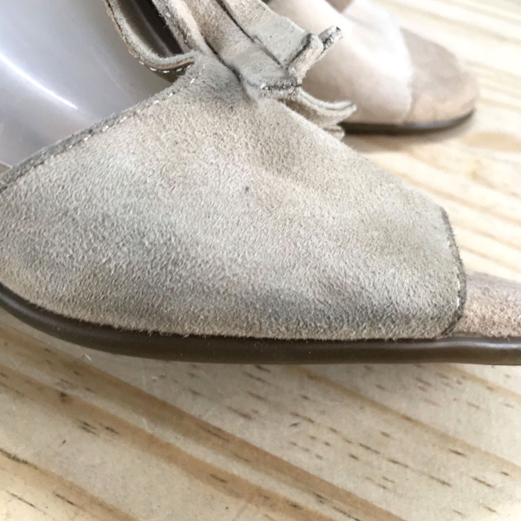Vintage Aerosoles Sandal Women 6M Beige Wingback Fringe Peep Toe Ankle Strap Suede Size US 6 / IT 36 - 5 Thumbnail