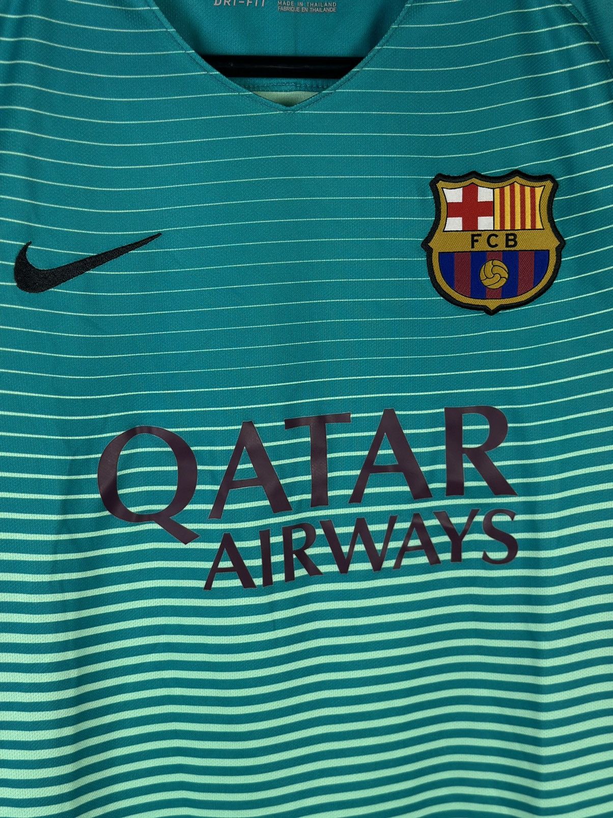 Nike × Vintage Luis Suarez #9 Barcelona FC 2016-2017 Nike T-shirt + Shorts Size US M / EU 48-50 / 2 - 4 Thumbnail