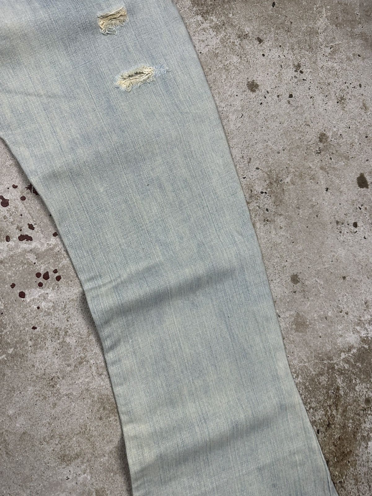 Dolce & Gabbana Vintage 2000s Dolce & Gabbana Flare Distressed Denim Pants Size 32" / US 10 / IT 46 - 16 Thumbnail