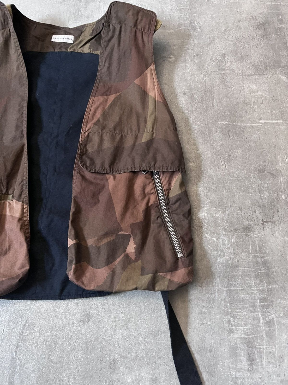Dries Van Noten Dries Van Noten camo cargo vest sample Size US S / EU 44-46 / 1 - 3 Thumbnail